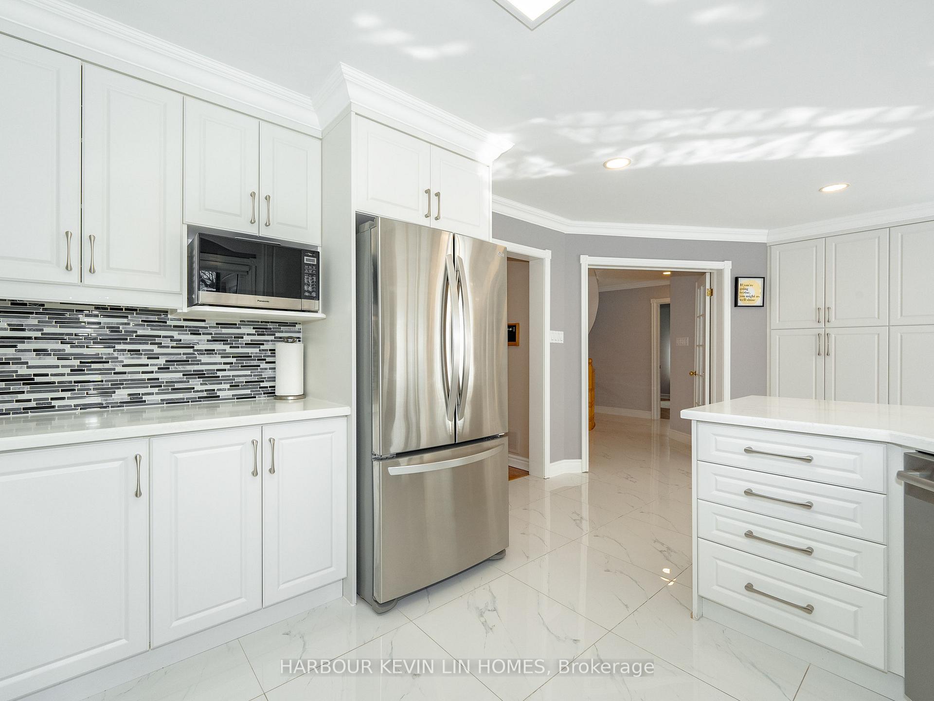 Photo 18 of 131 Spruce Avenue, Richmond Hill, South Richvale — HOMEH