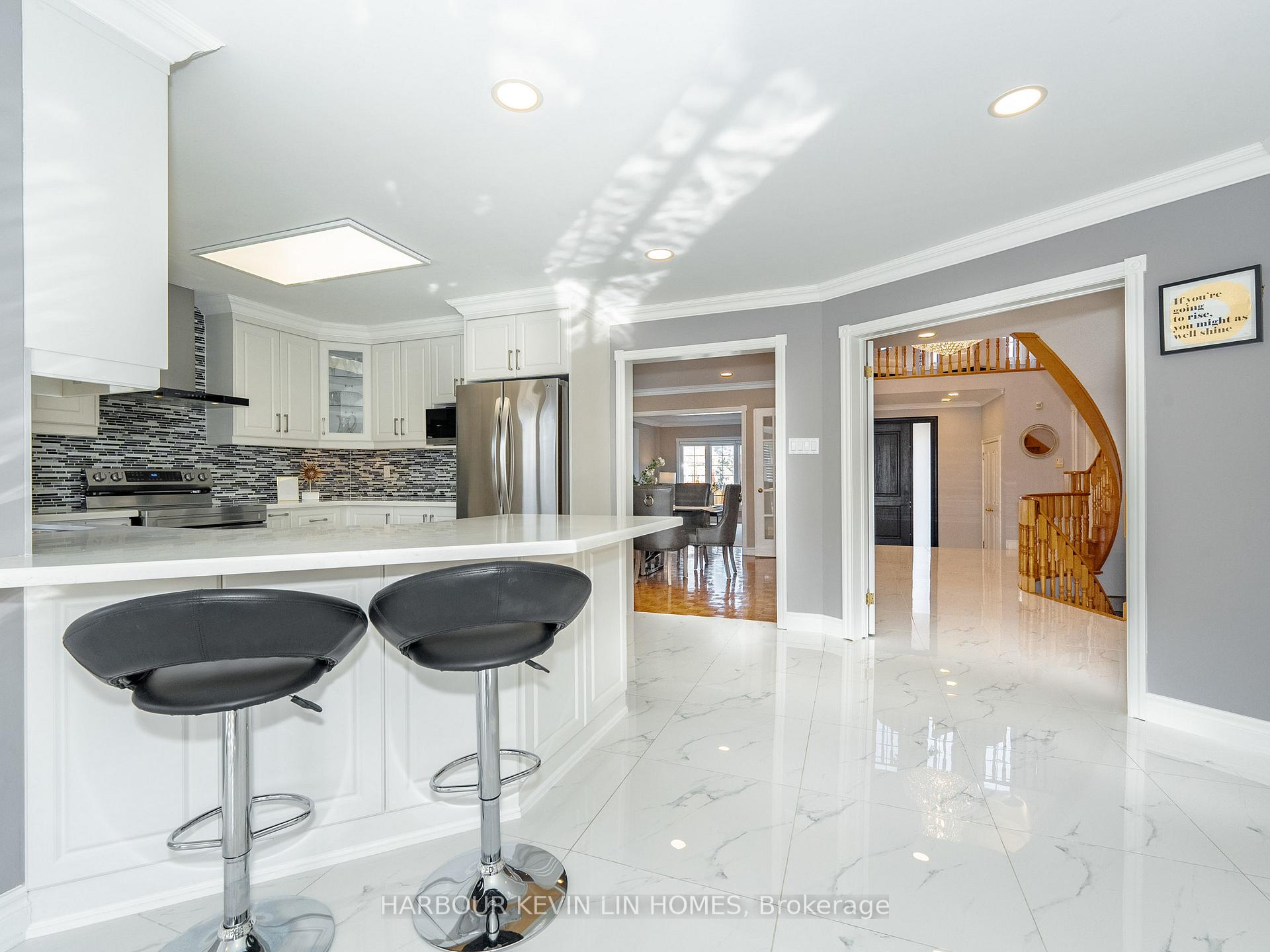 Photo 22 of 131 Spruce Avenue, Richmond Hill, South Richvale — HOMEH