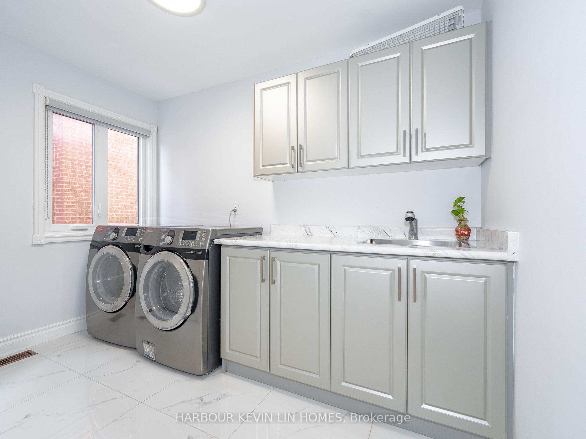 Photo 27 of 131 Spruce Avenue, Richmond Hill, South Richvale — HOMEH