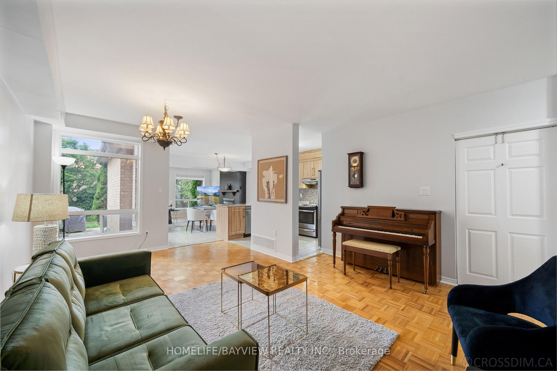 Photo 14 of 80 Haymer Drive, Vaughan, Maple — HOMEH
