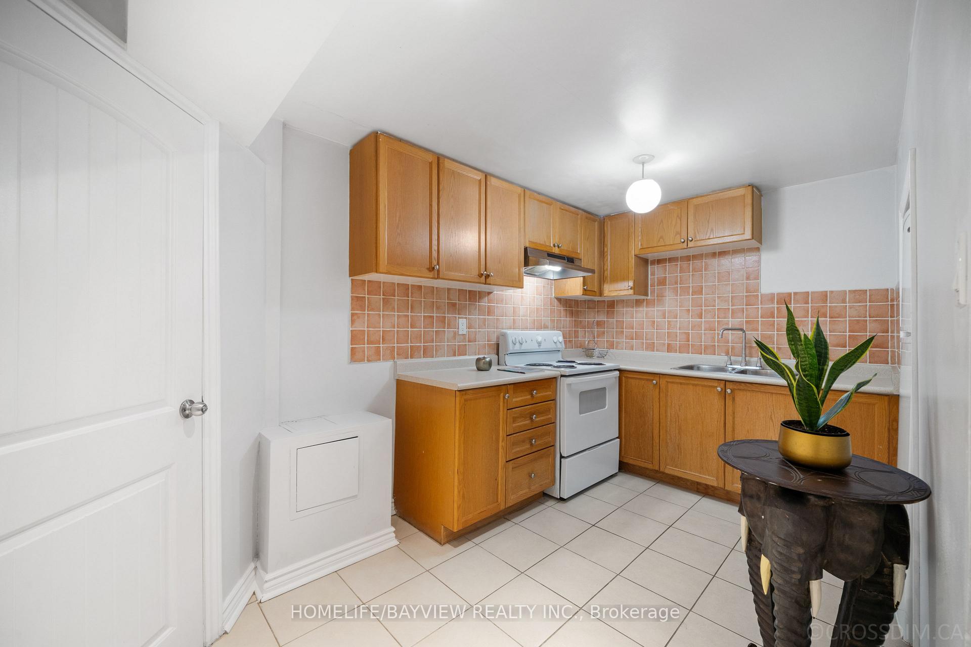 Photo 29 of 80 Haymer Drive, Vaughan, Maple — HOMEH