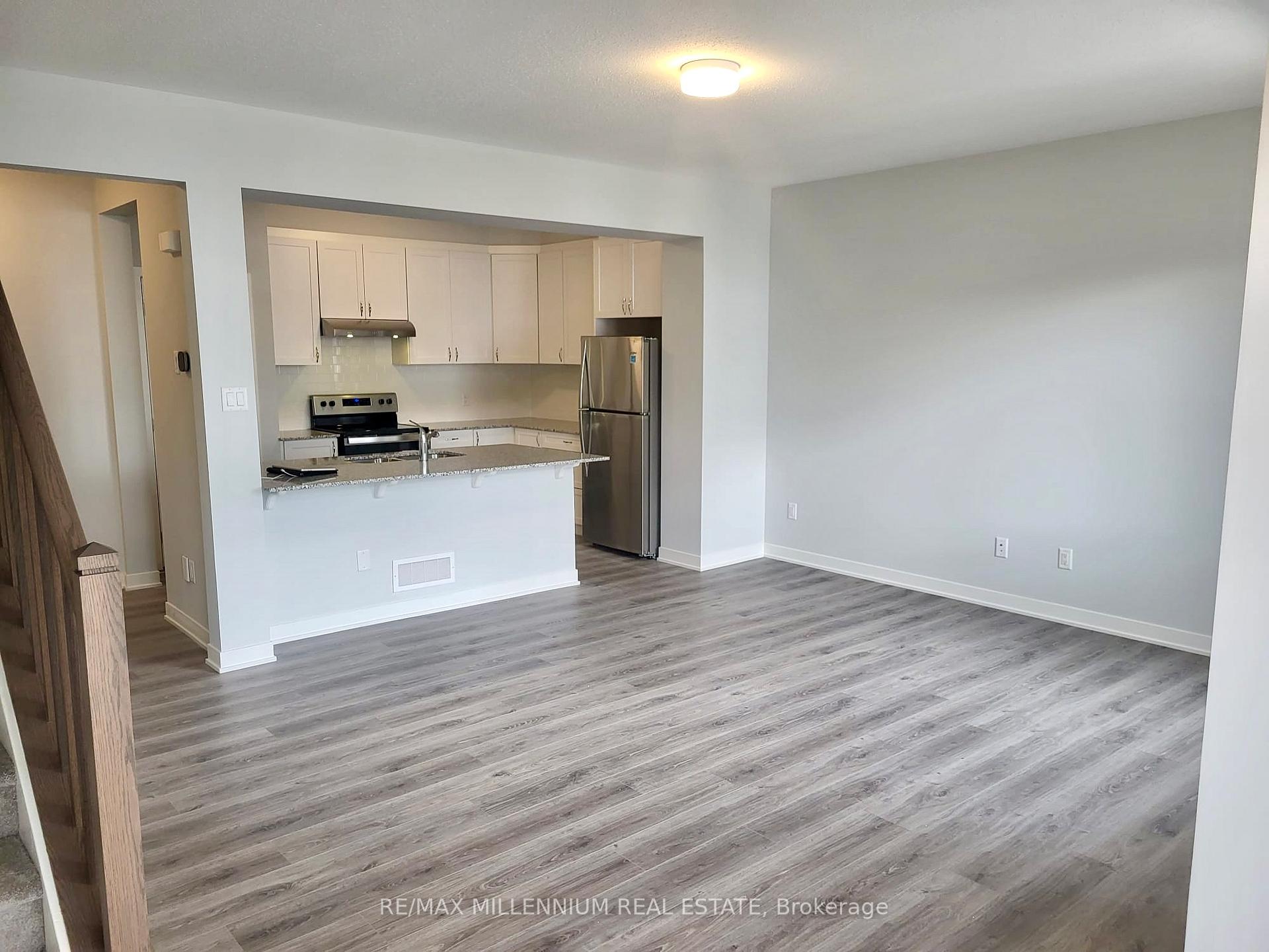 Photo 7 of 304 Parallax Private, Ottawa, Barrhaven - Half Moon Bay — HOMEH