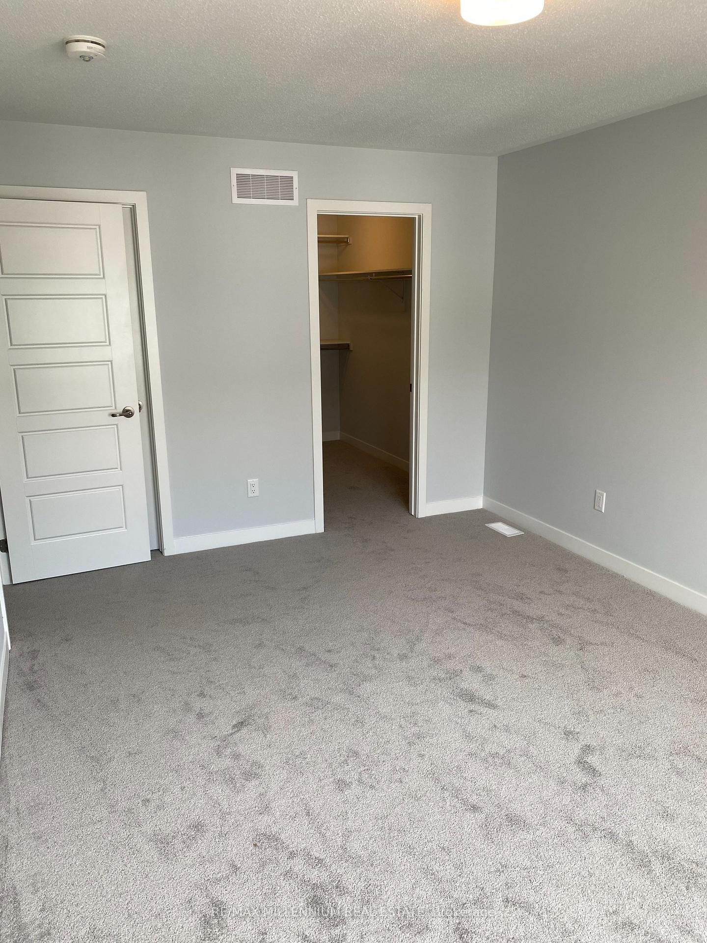Photo 5 of 304 Parallax Private, Ottawa, Barrhaven - Half Moon Bay — HOMEH
