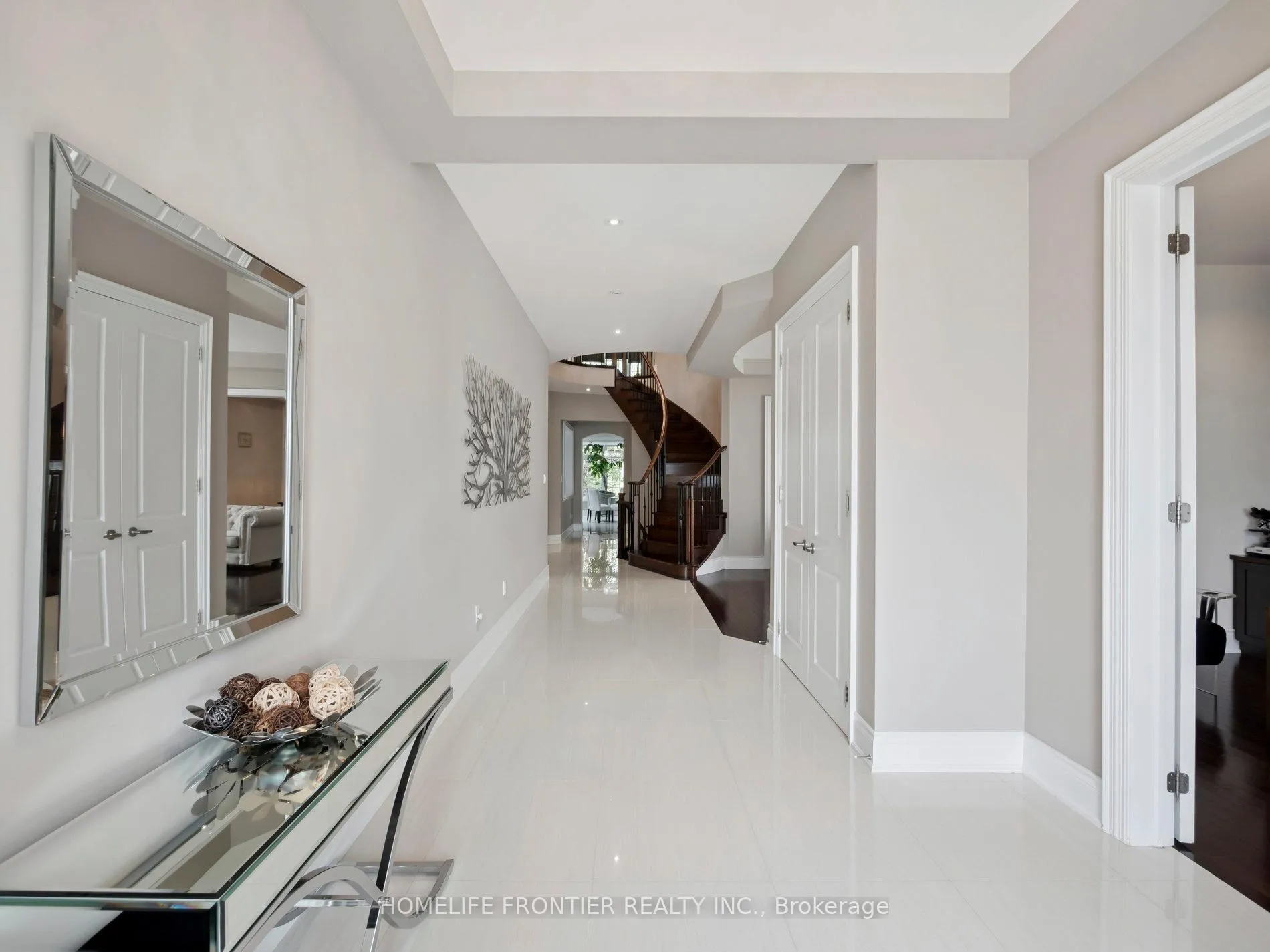 Photo 5 of 166 Stanton Avenue N, Vaughan, Vellore Village — HOMEH