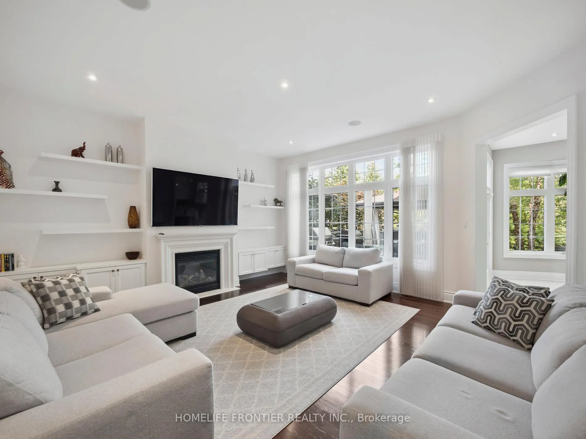 Photo 12 of 166 Stanton Avenue N, Vaughan, Vellore Village — HOMEH