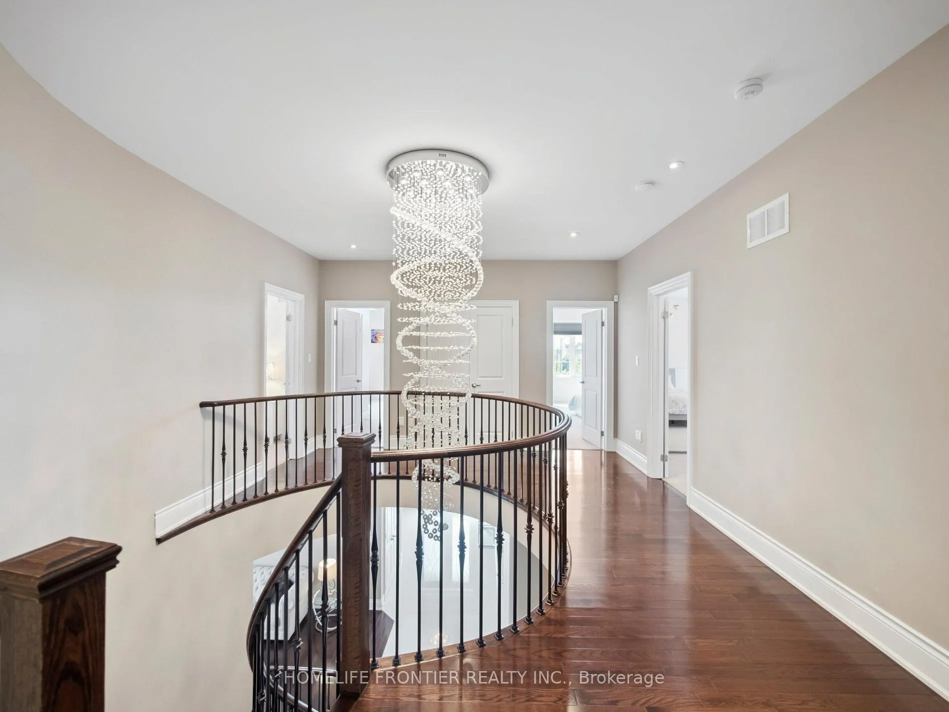 Photo 19 of 166 Stanton Avenue N, Vaughan, Vellore Village — HOMEH