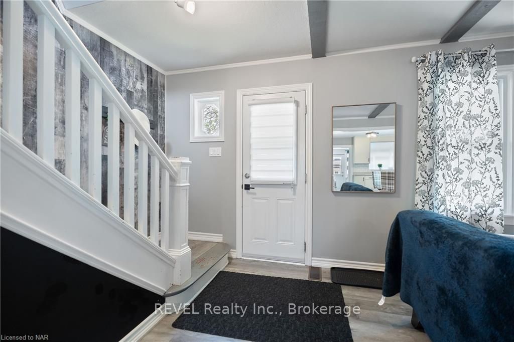 Photo 3 of 295 Wallace Avenue S, Welland, Lincoln/Crowland — HOMEH