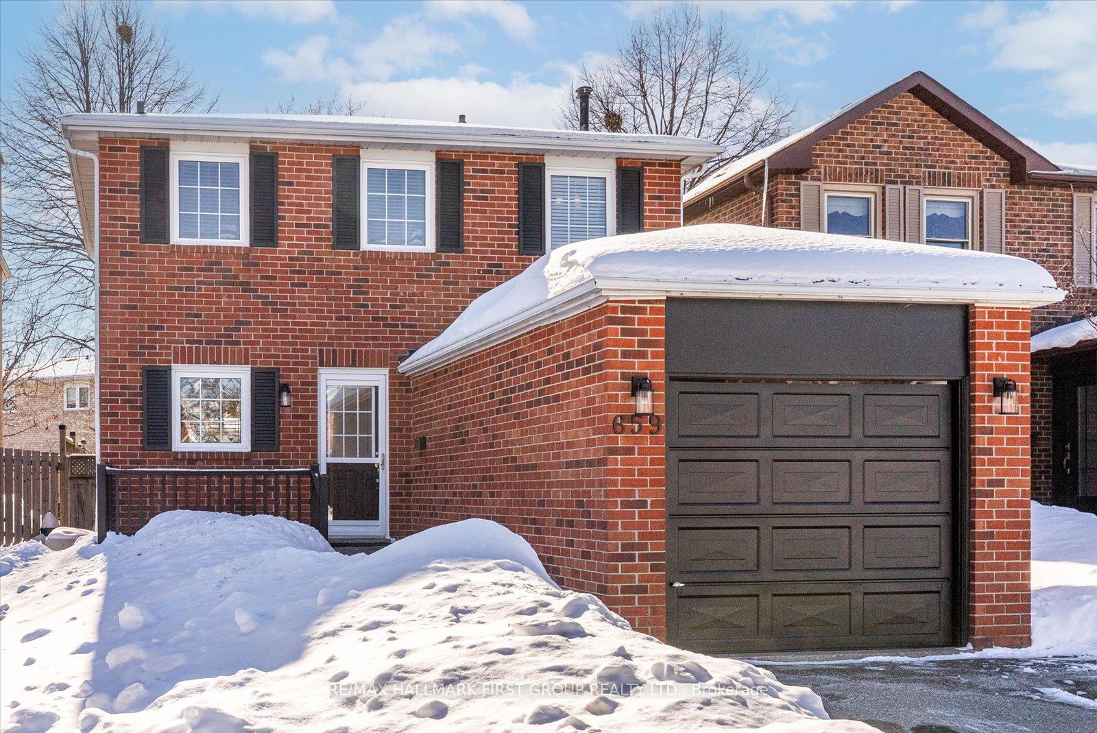 Photo 3 of 659 Sultana Square, Pickering, Amberlea — HOMEH