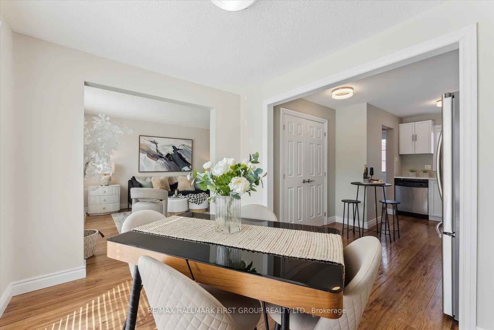 Photo 10 of 659 Sultana Square, Pickering, Amberlea — HOMEH