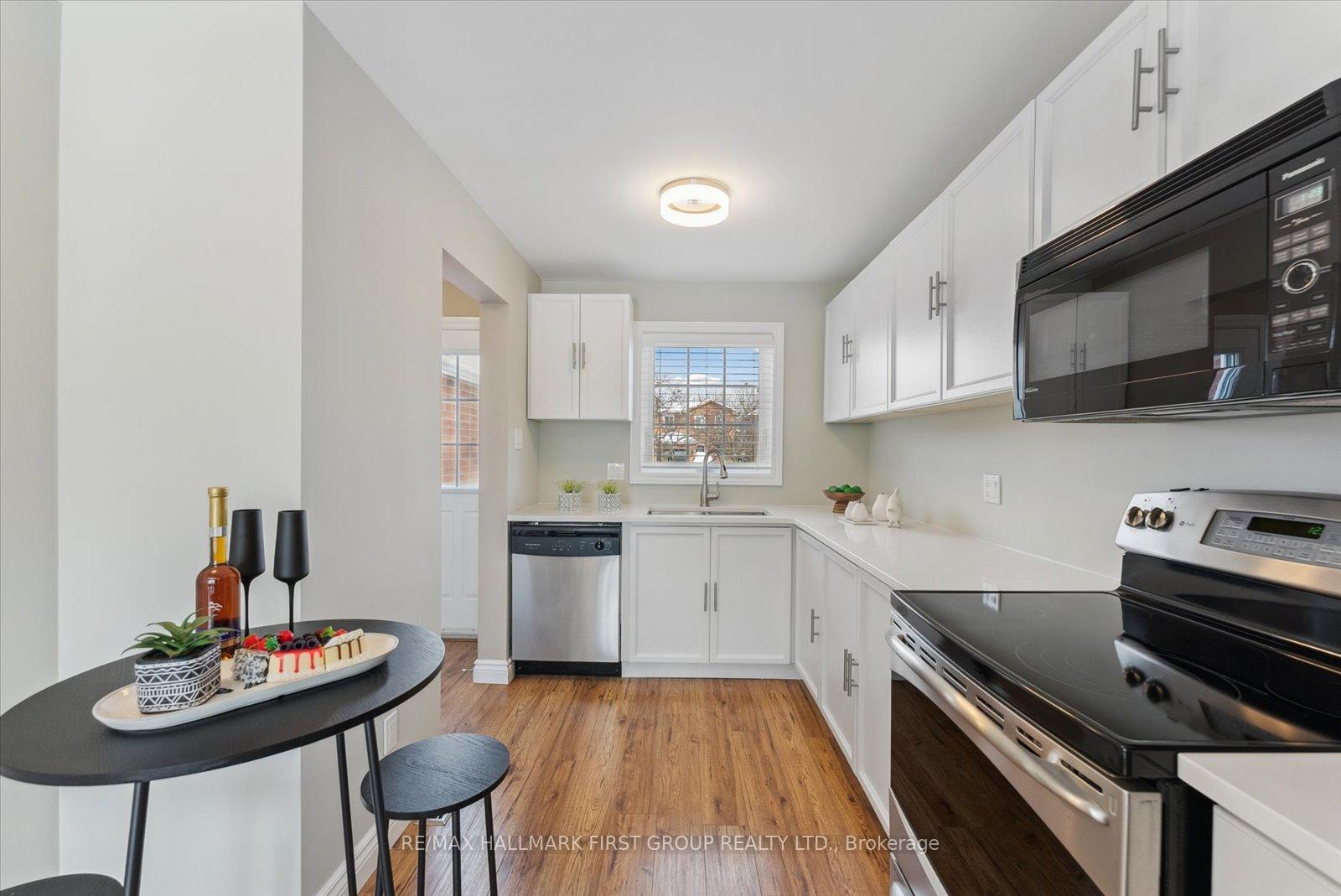 Photo 14 of 659 Sultana Square, Pickering, Amberlea — HOMEH