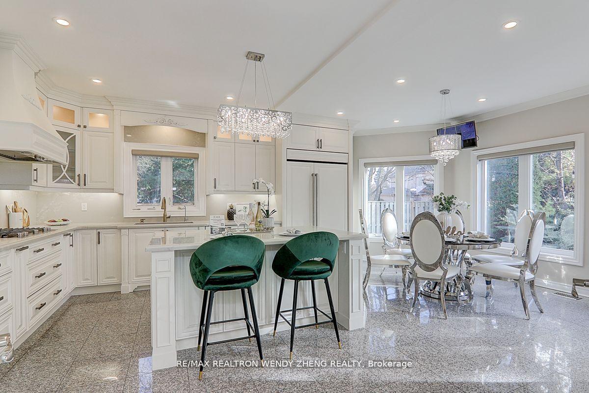 Photo 13 of 62 Black Walnut Crescent, Richmond Hill, Langstaff — HOMEH