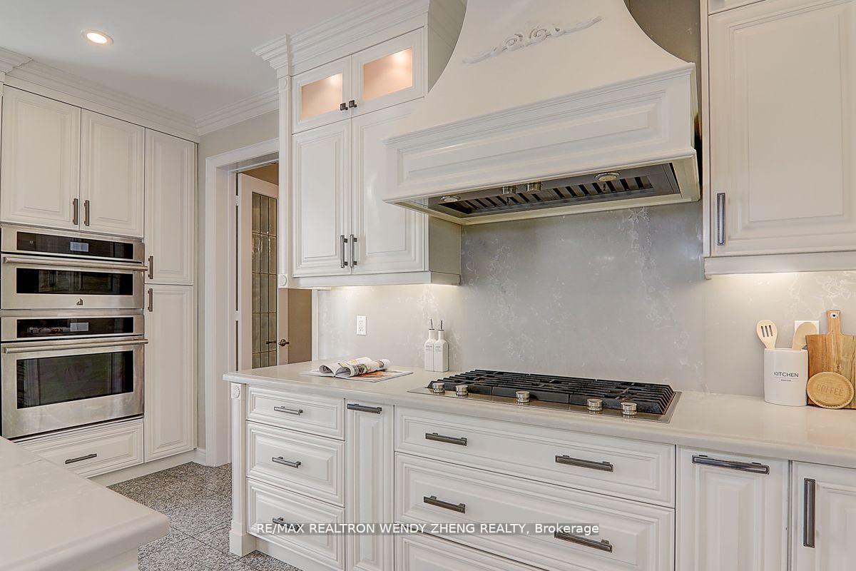 Photo 16 of 62 Black Walnut Crescent, Richmond Hill, Langstaff — HOMEH