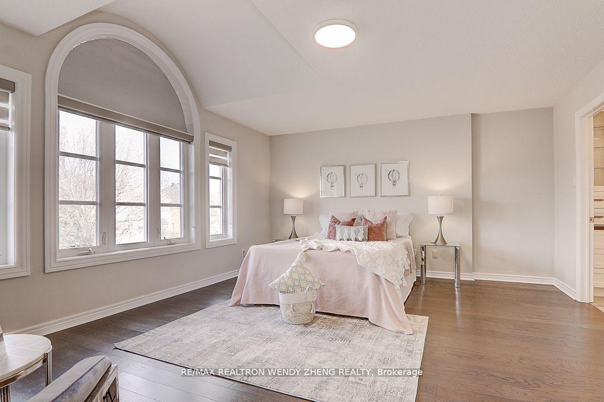 Photo 32 of 62 Black Walnut Crescent, Richmond Hill, Langstaff — HOMEH