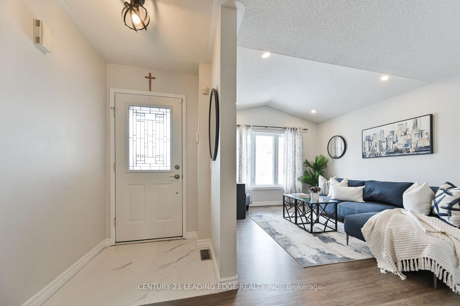 Photo 6 of 1616 Arcadia Square, Pickering, Amberlea — HOMEH