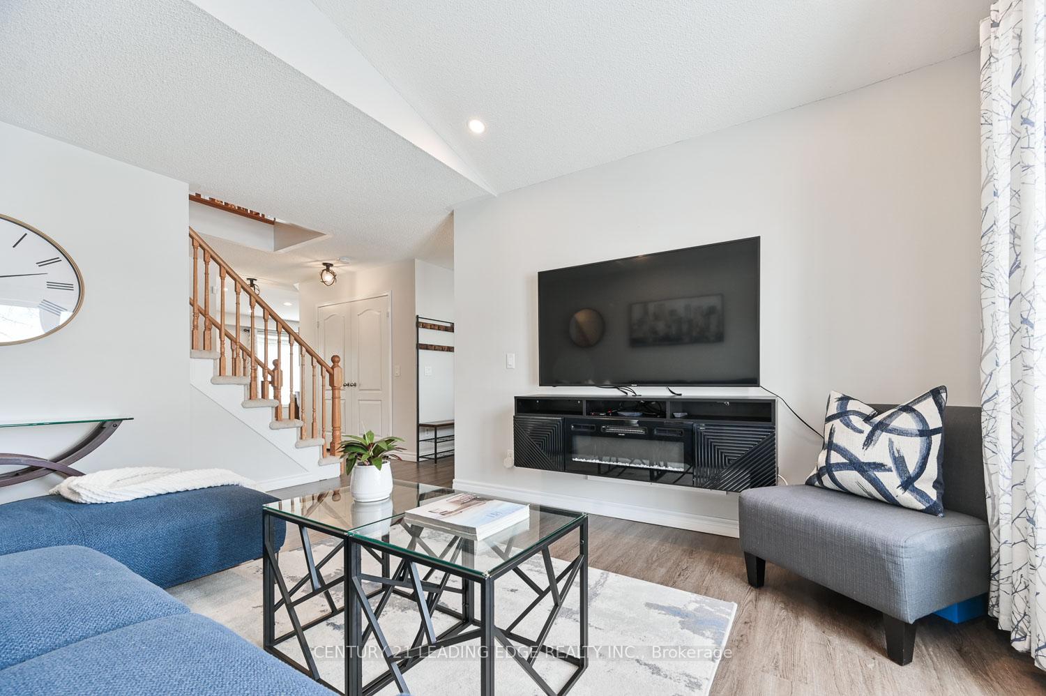 Photo 8 of 1616 Arcadia Square, Pickering, Amberlea — HOMEH