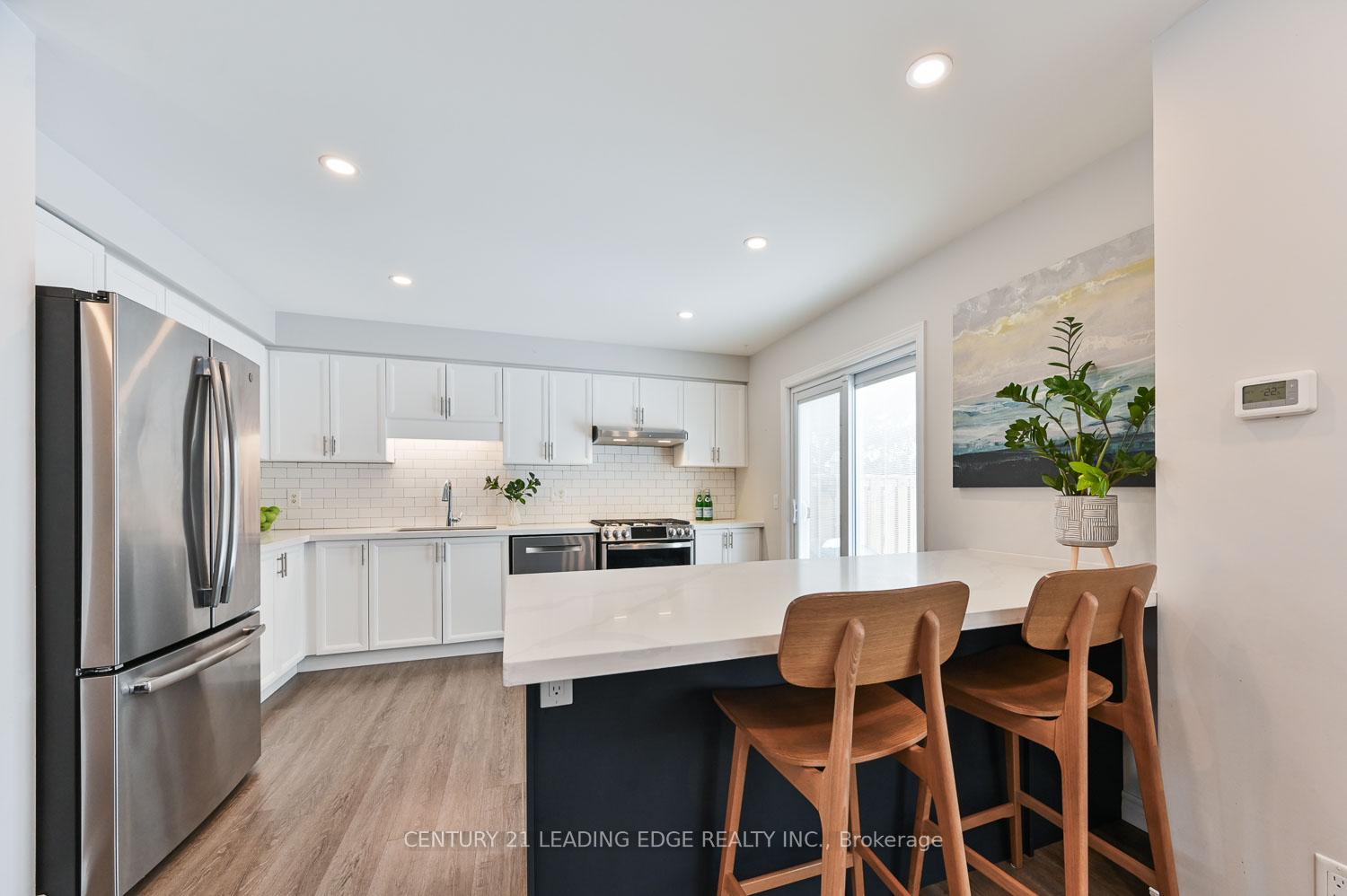 Photo 11 of 1616 Arcadia Square, Pickering, Amberlea — HOMEH