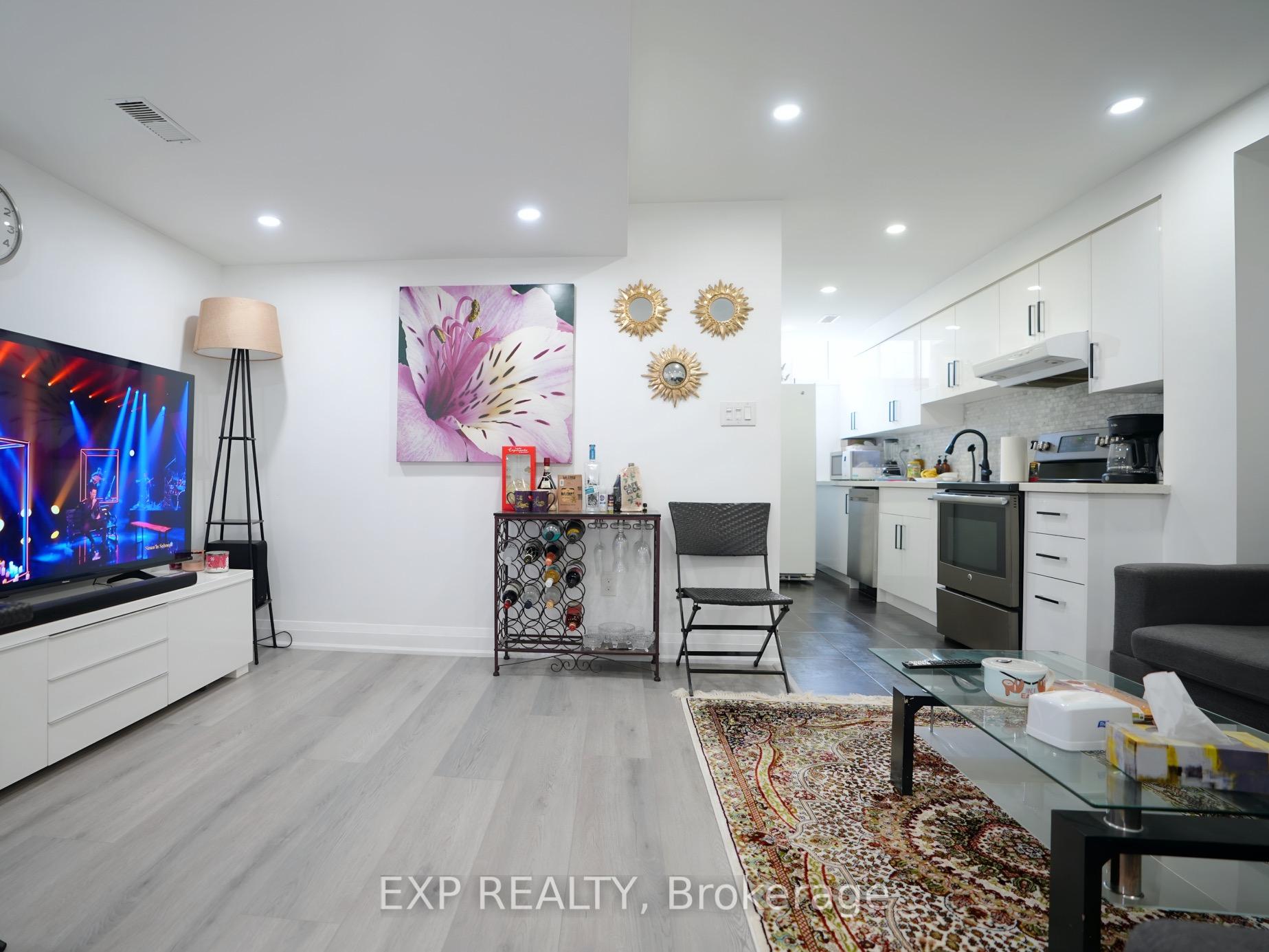 Photo 22 of 16 Coranto Way, Vaughan, Vellore Village — HOMEH