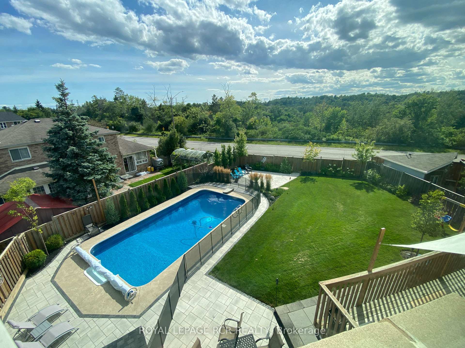 Photo 2 of 1575 Somergrove Crescent, Pickering, Brock Ridge — HOMEH
