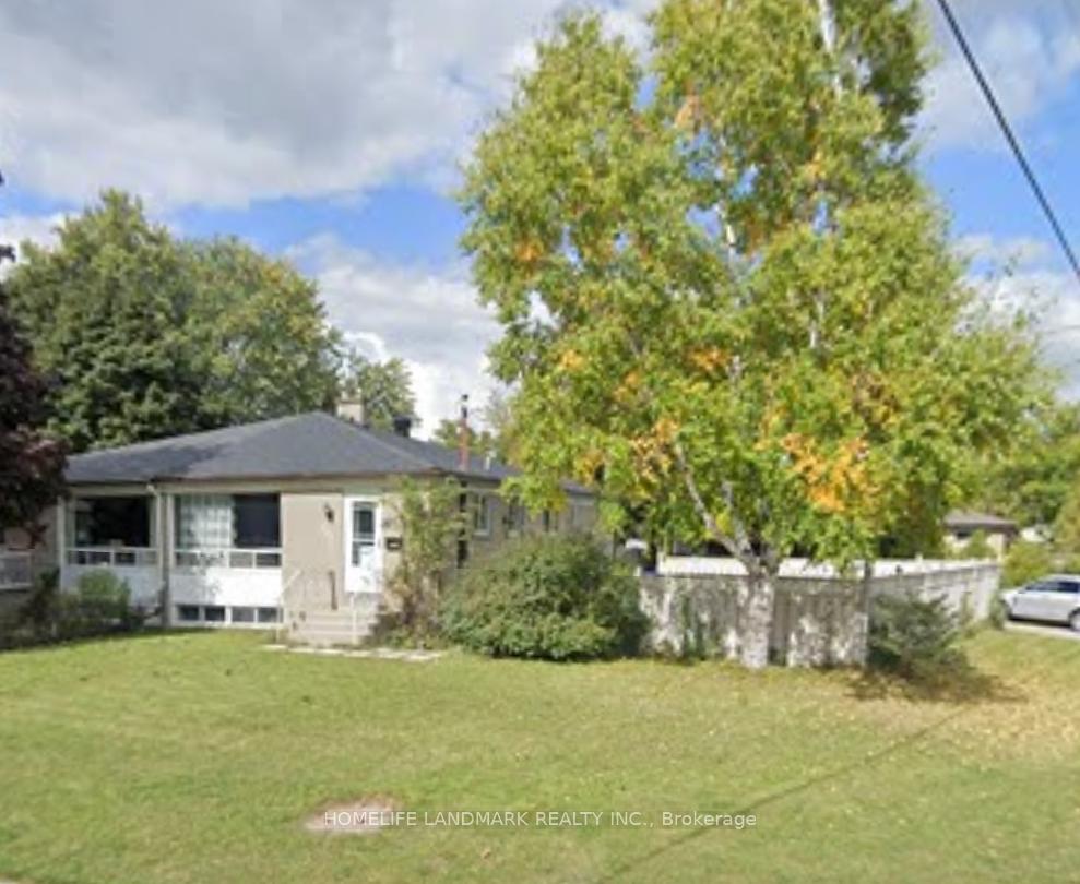 Front of Unit Lower, 227 Demaine Crescent