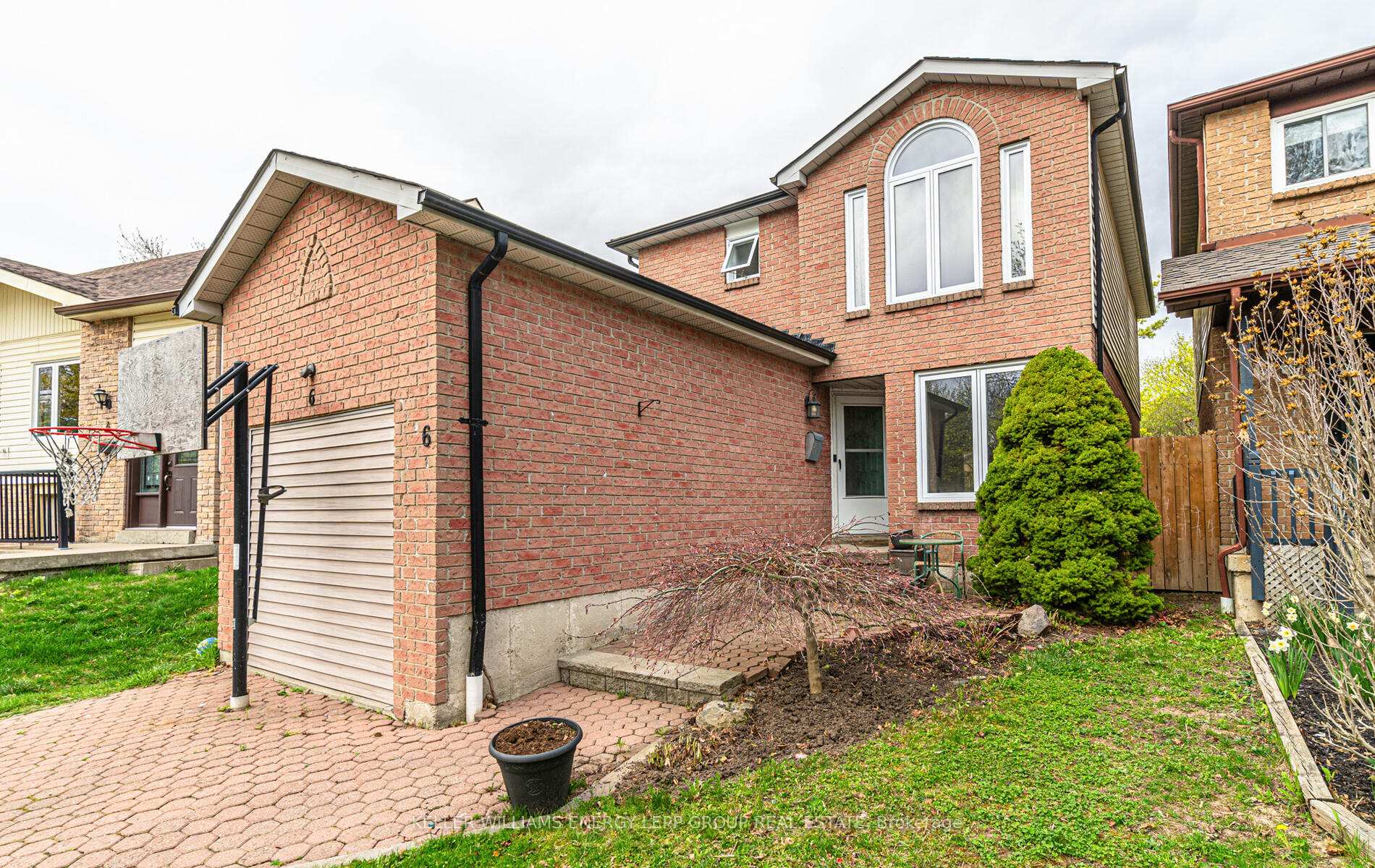 Photo 1 of 6 Goldring Drive, Whitby, Lynde Creek — HOMEH