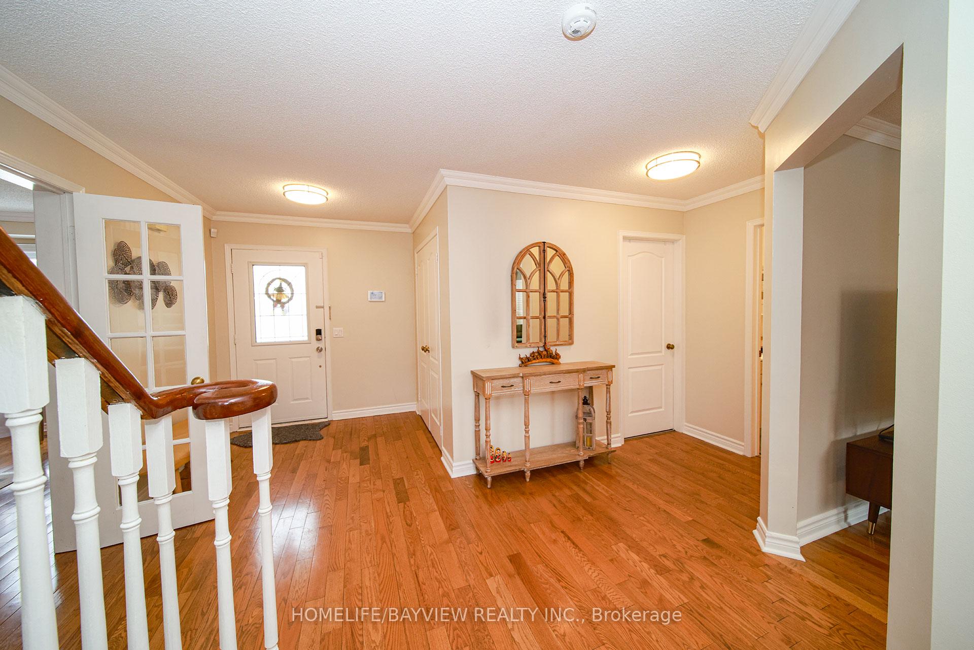 Photo 3 of 1548 Saugeen Drive, Pickering, Amberlea — HOMEH