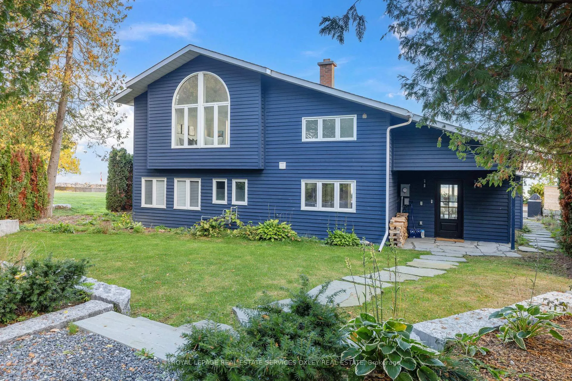 Front of 137 Bayview Avenue