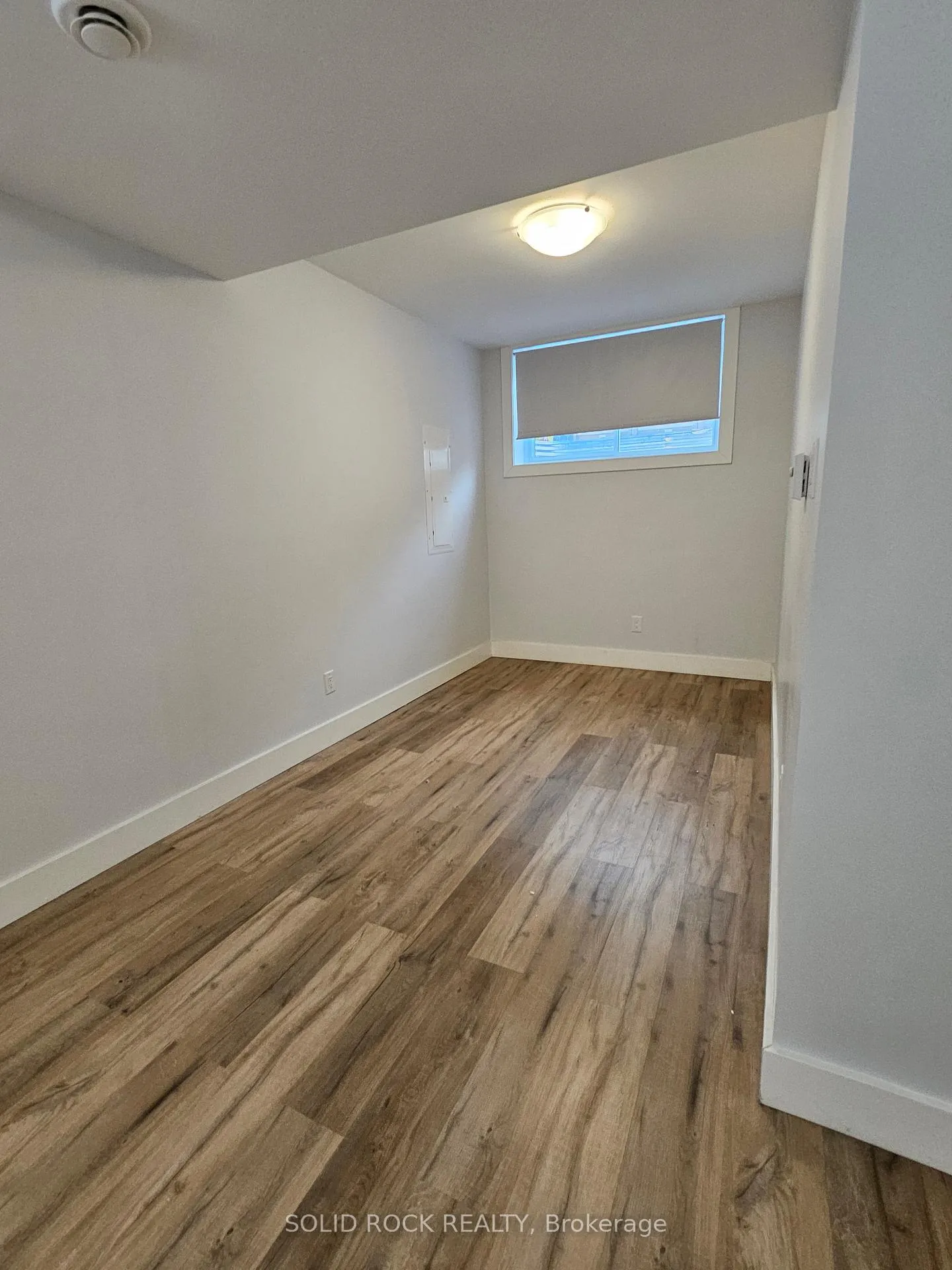 Photo 3 of Unit 1, 846 Alpine Avenue, Ottawa, Queensway Terrace North — HOMEH