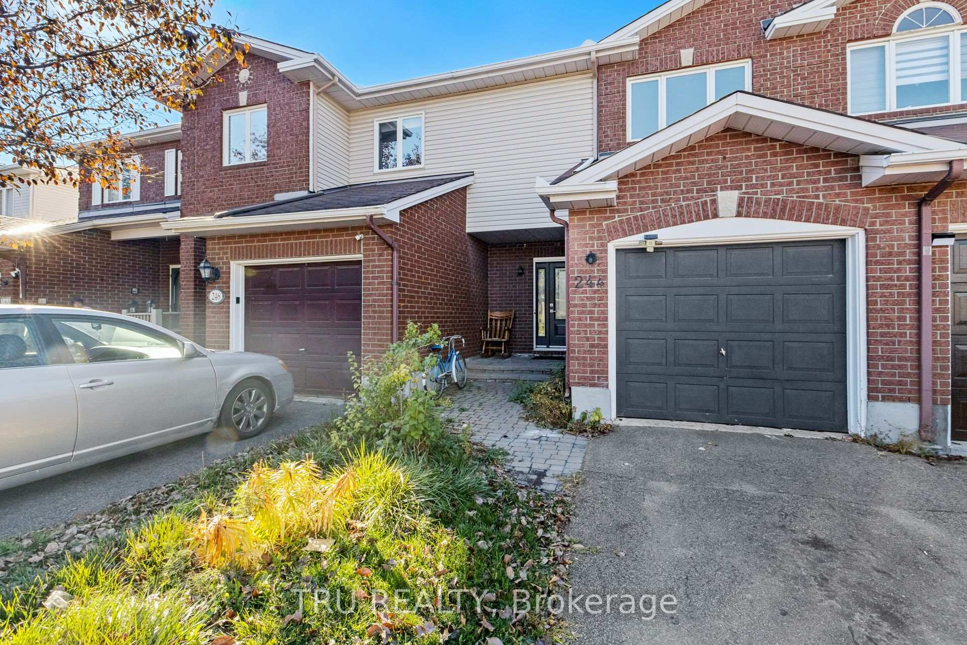 Photo 2 of 244 Stoneway Drive, Ottawa, Barrhaven East — HOMEH