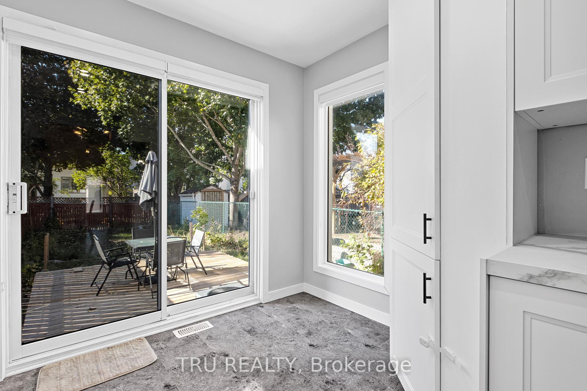 Photo 8 of 244 Stoneway Drive, Ottawa, Barrhaven East — HOMEH