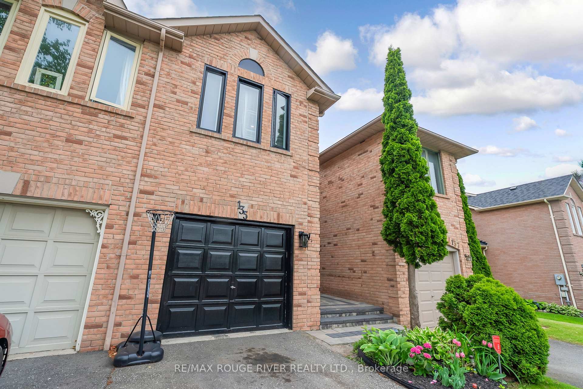 Photo 1 of 135 Timber Mill Avenue, Whitby, Williamsburg — HOMEH