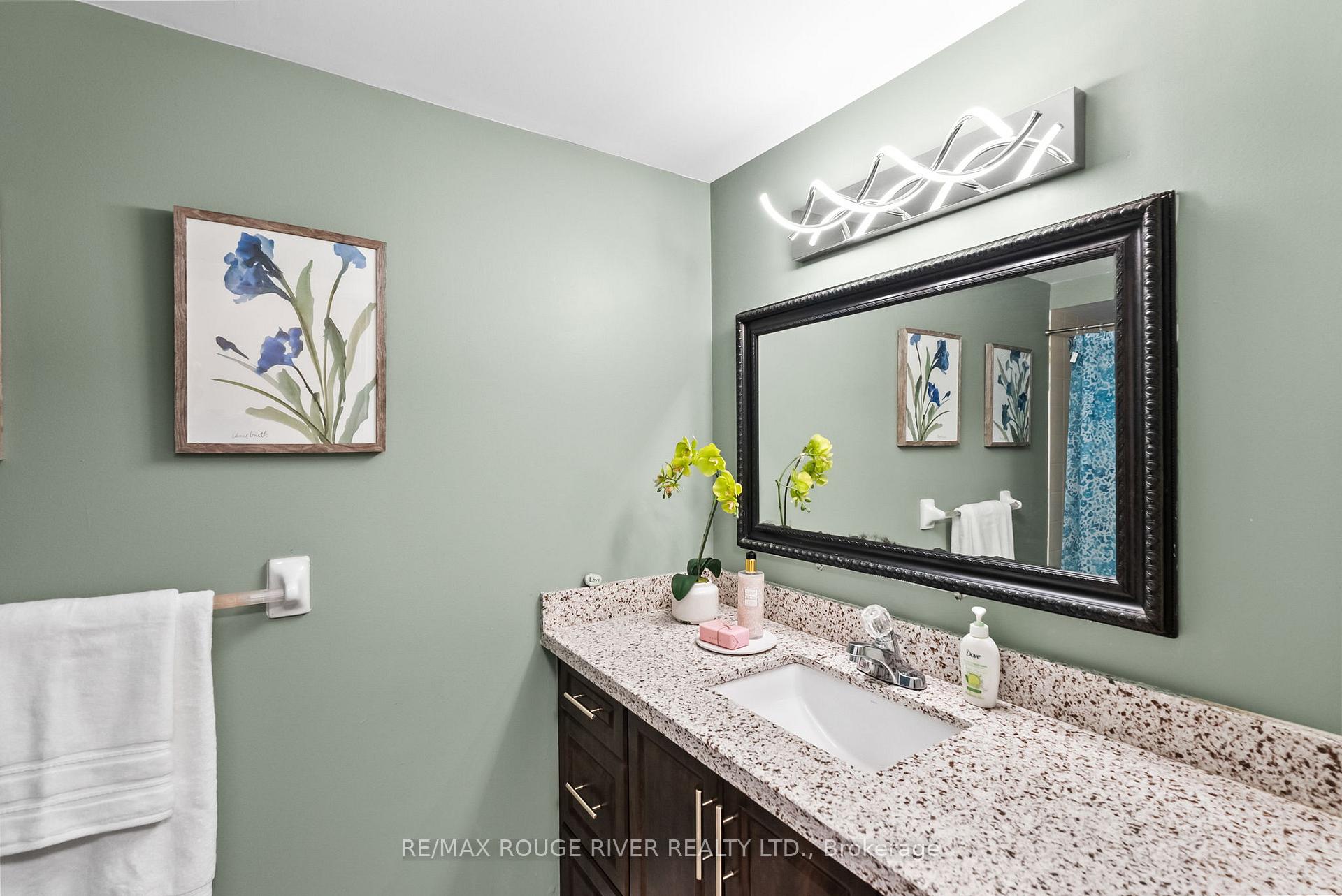 Photo 32 of 135 Timber Mill Avenue, Whitby, Williamsburg — HOMEH