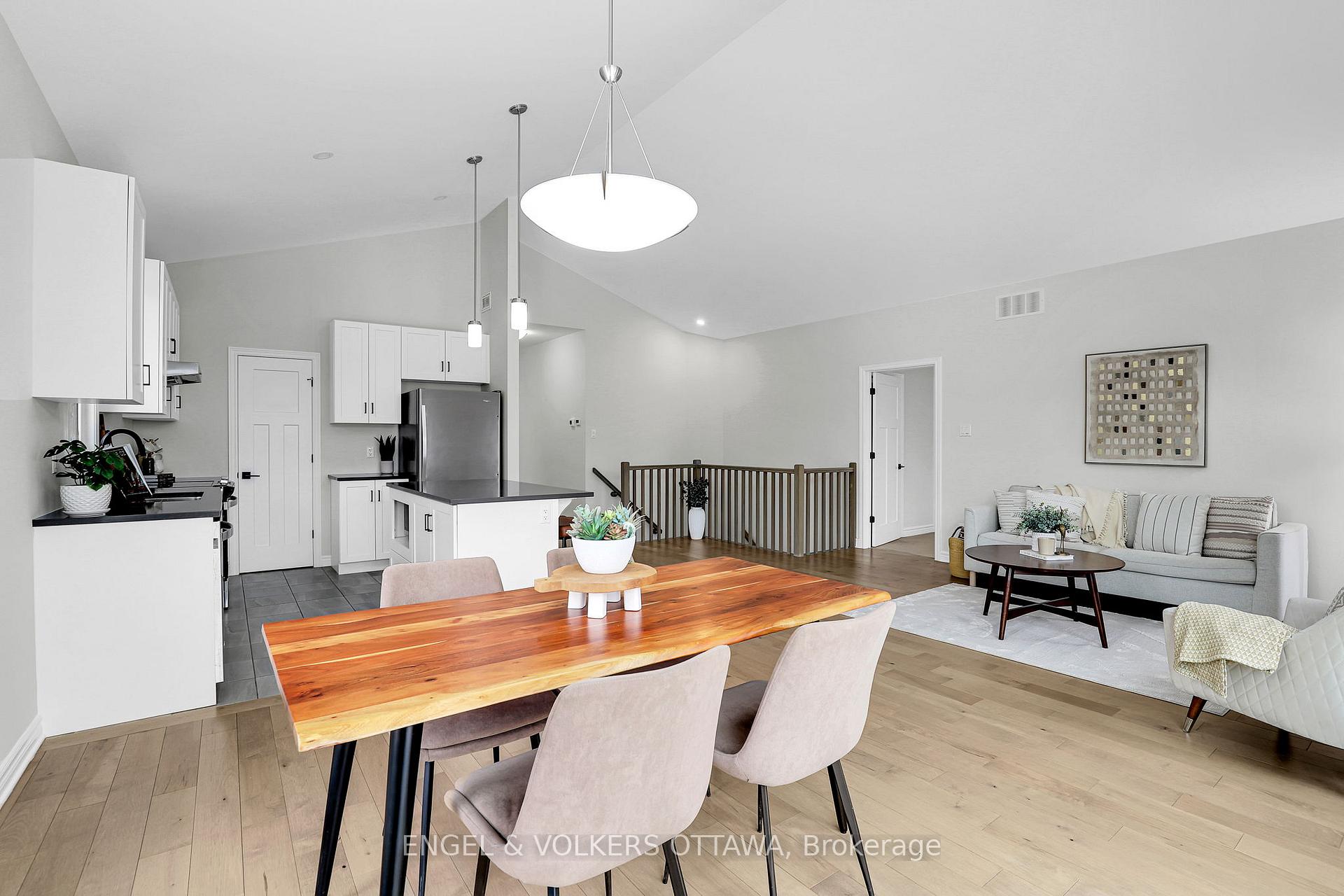 Photo 15 of 32 Seabert Drive, Arnprior — HOMEH