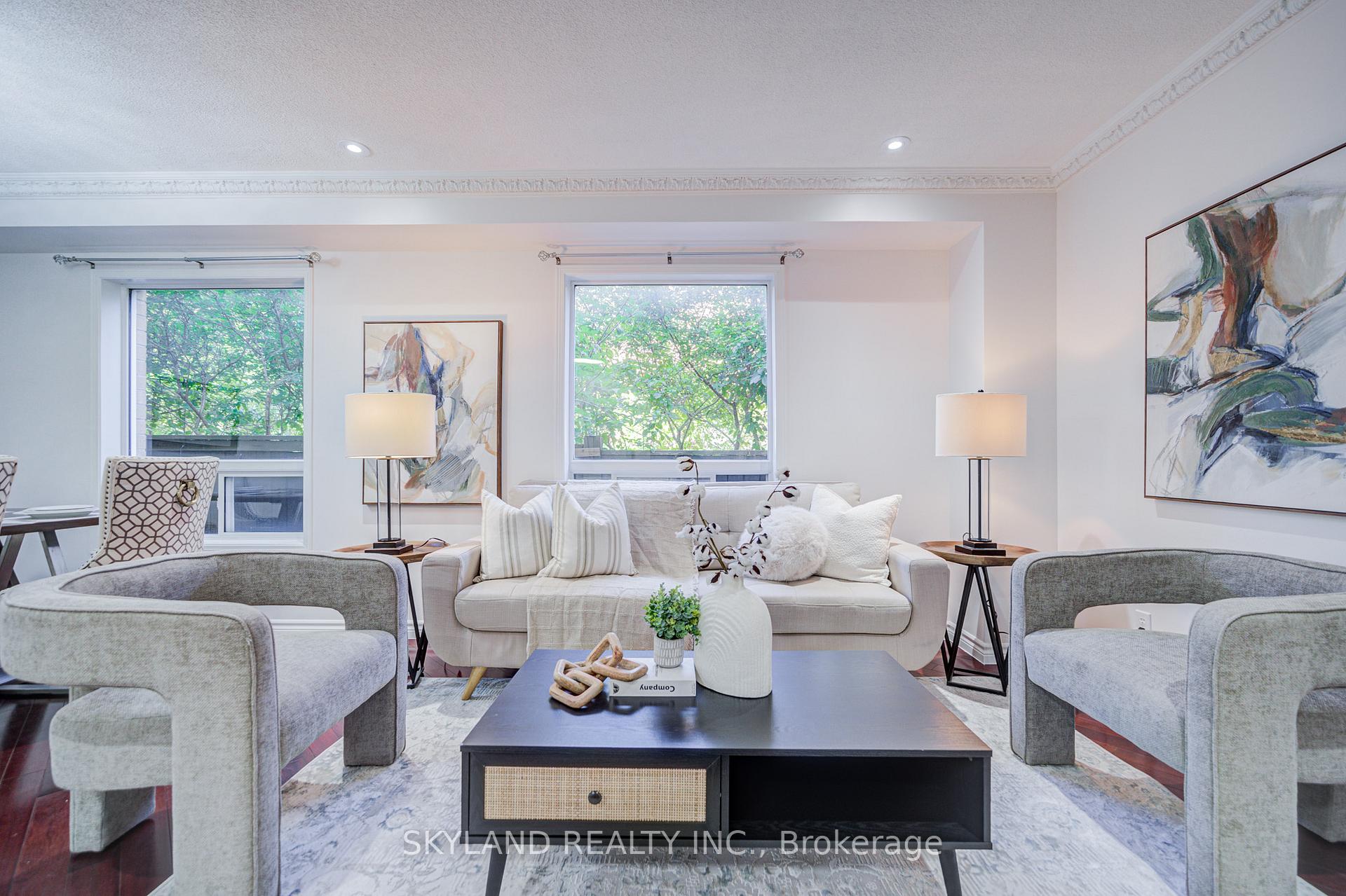 Photo 7 of 78 Monteith Crescent, Vaughan, Maple — HOMEH