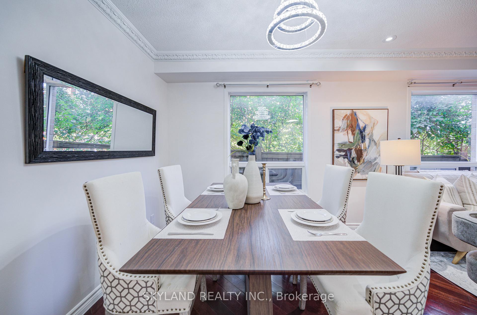 Photo 10 of 78 Monteith Crescent, Vaughan, Maple — HOMEH