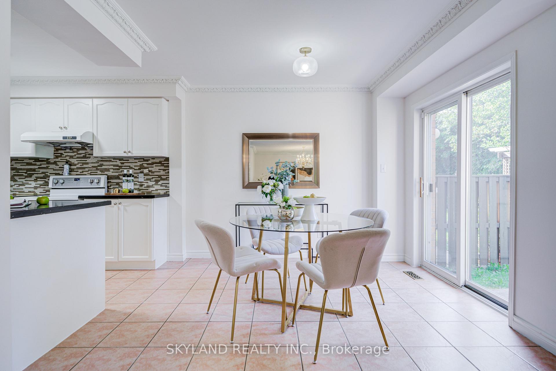 Photo 15 of 78 Monteith Crescent, Vaughan, Maple — HOMEH