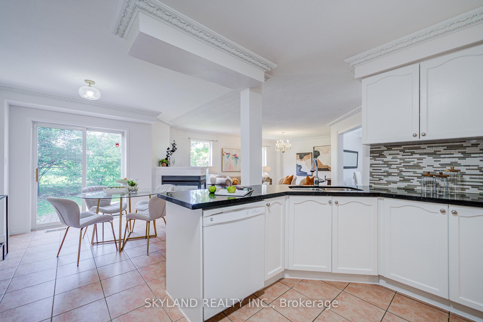 Photo 18 of 78 Monteith Crescent, Vaughan, Maple — HOMEH