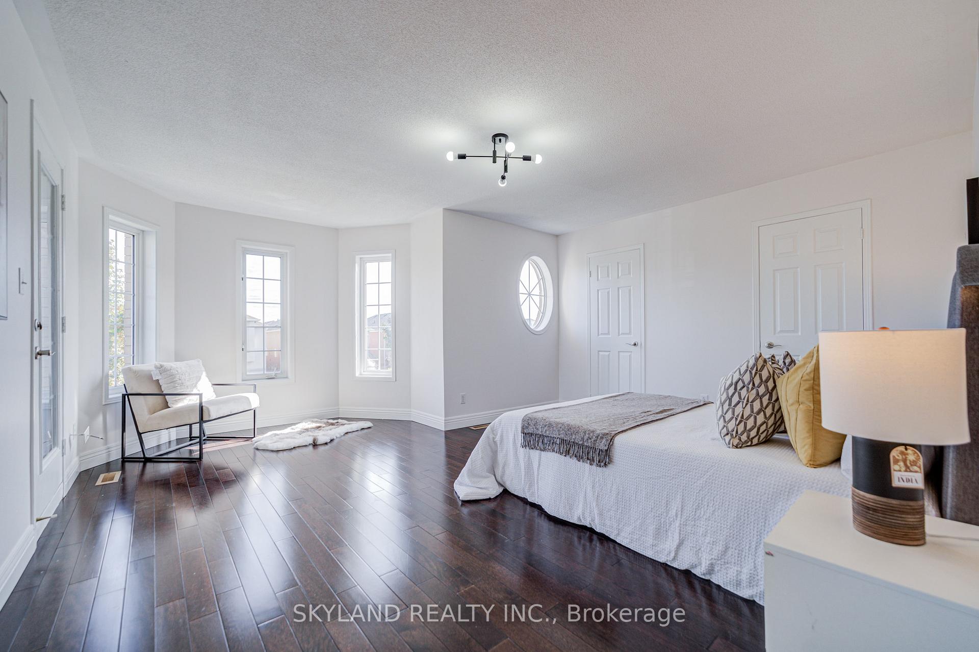 Photo 22 of 78 Monteith Crescent, Vaughan, Maple — HOMEH