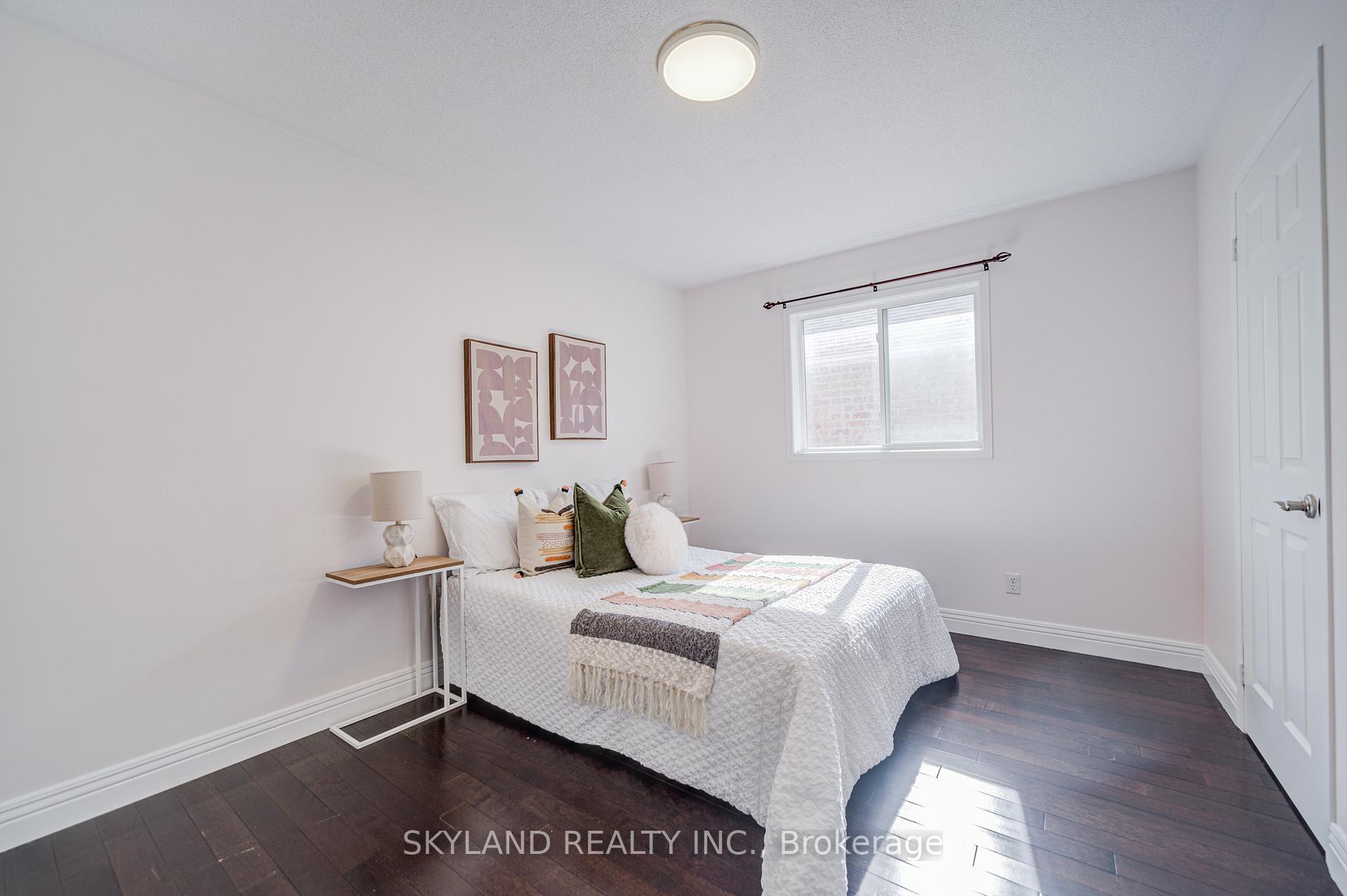 Photo 31 of 78 Monteith Crescent, Vaughan, Maple — HOMEH