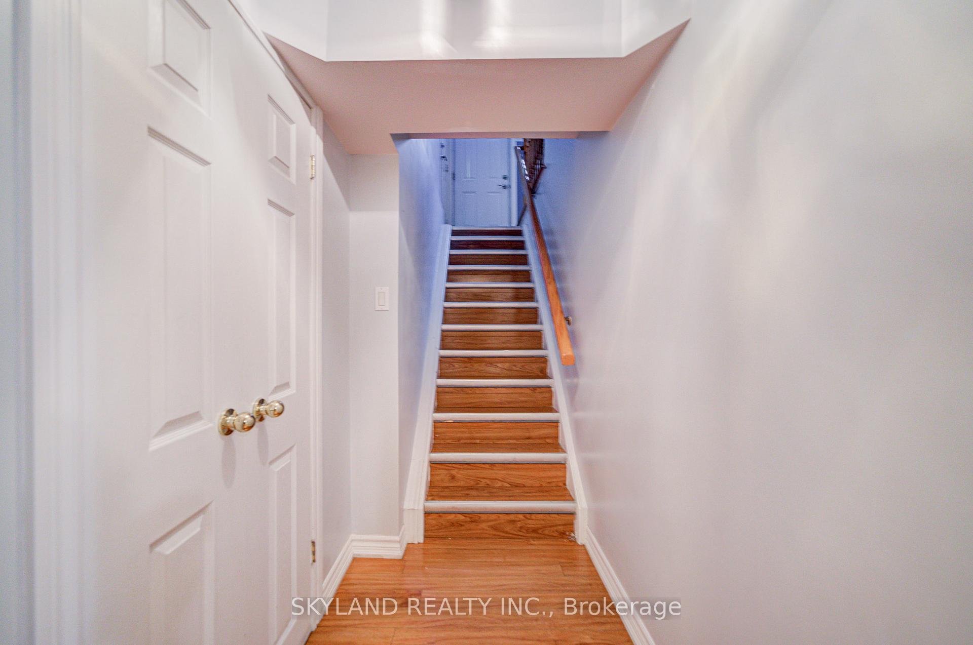 Photo 39 of 78 Monteith Crescent, Vaughan, Maple — HOMEH