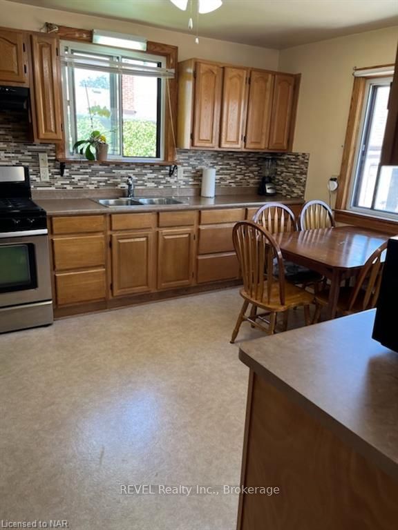 Photo 4 of 484 Thorold Road, Welland, N. Welland — HOMEH