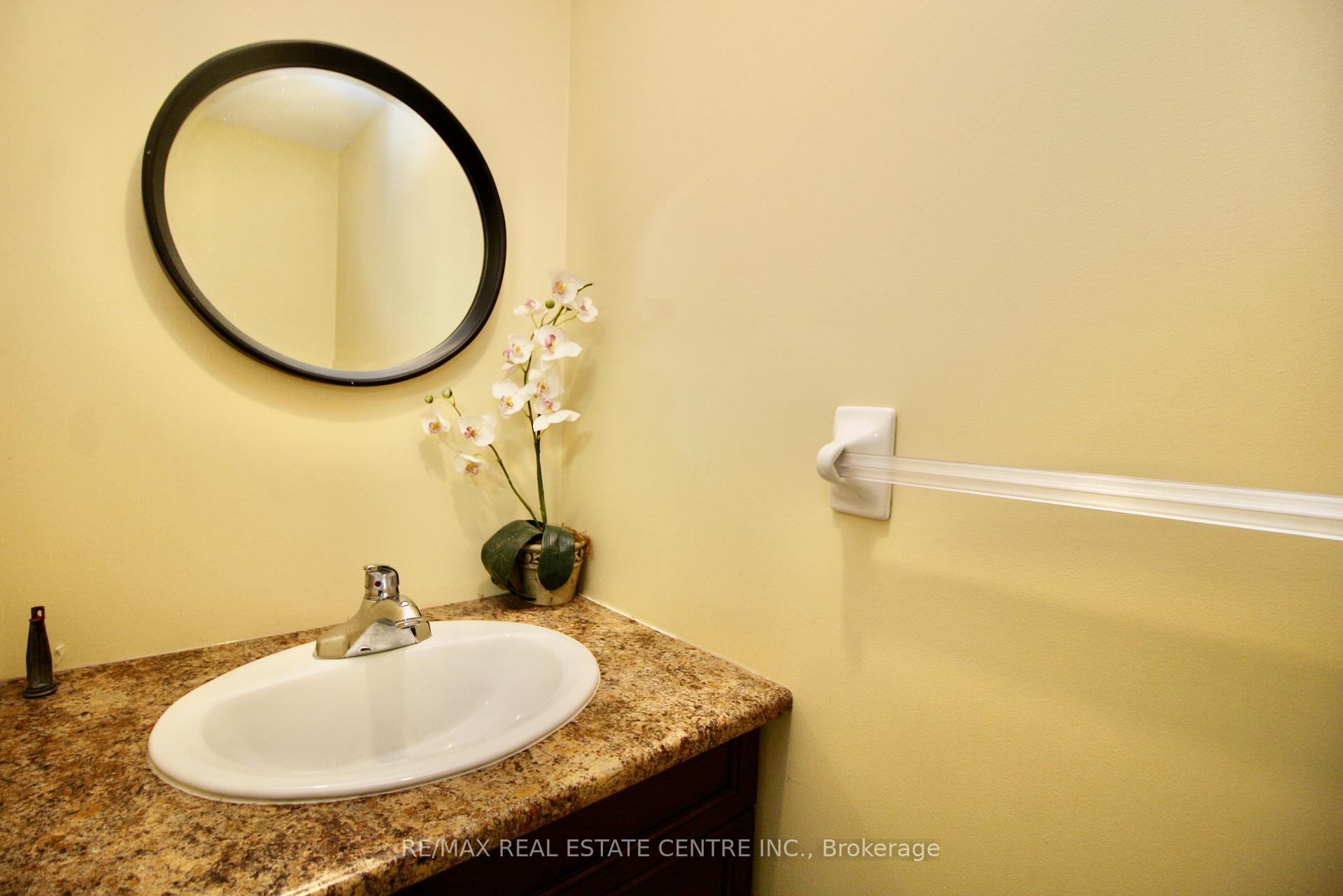 Photo 35 of 45 Lucerne Drive, Vaughan, Vellore Village — HOMEH