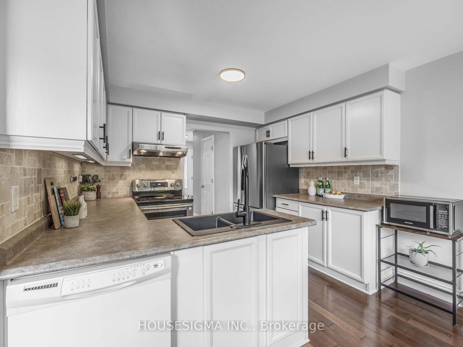 Photo 18 of 69 Sable Crescent, Whitby, Rolling Acres — HOMEH