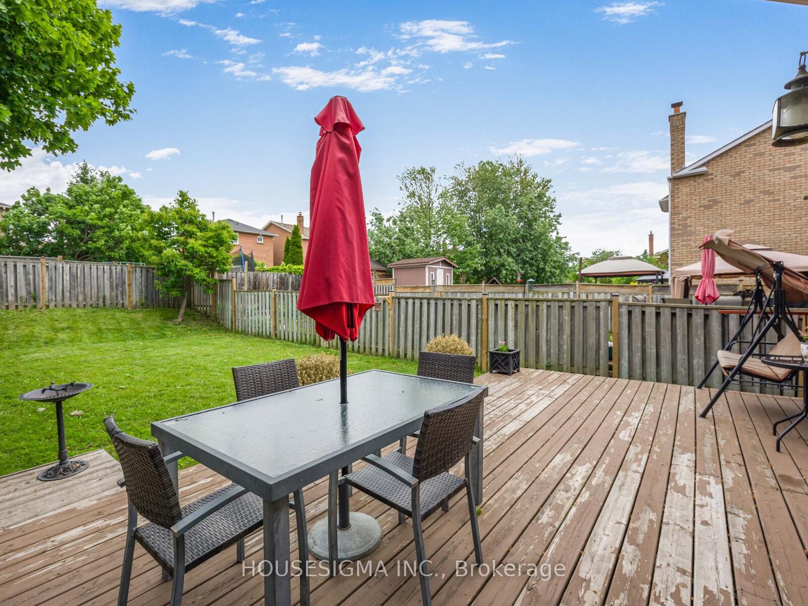 Photo 32 of 69 Sable Crescent, Whitby, Rolling Acres — HOMEH