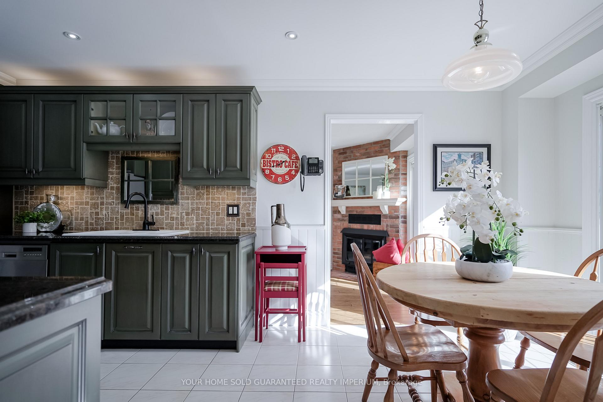 Photo 8 of 773 Stonepath Circle, Pickering, Amberlea — HOMEH