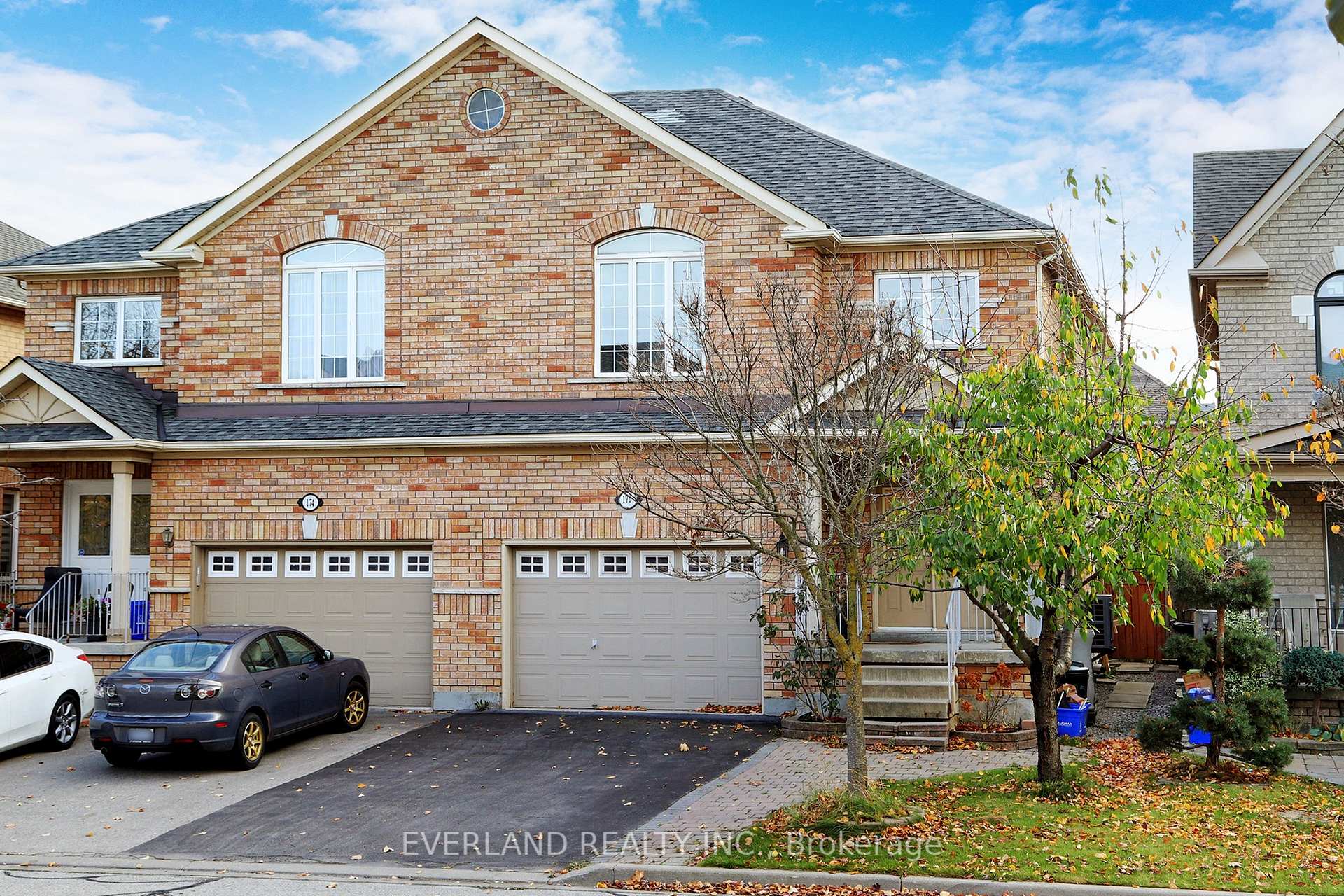 Photo 2 of 176 Adventure Crescent, Vaughan, Vellore Village — HOMEH