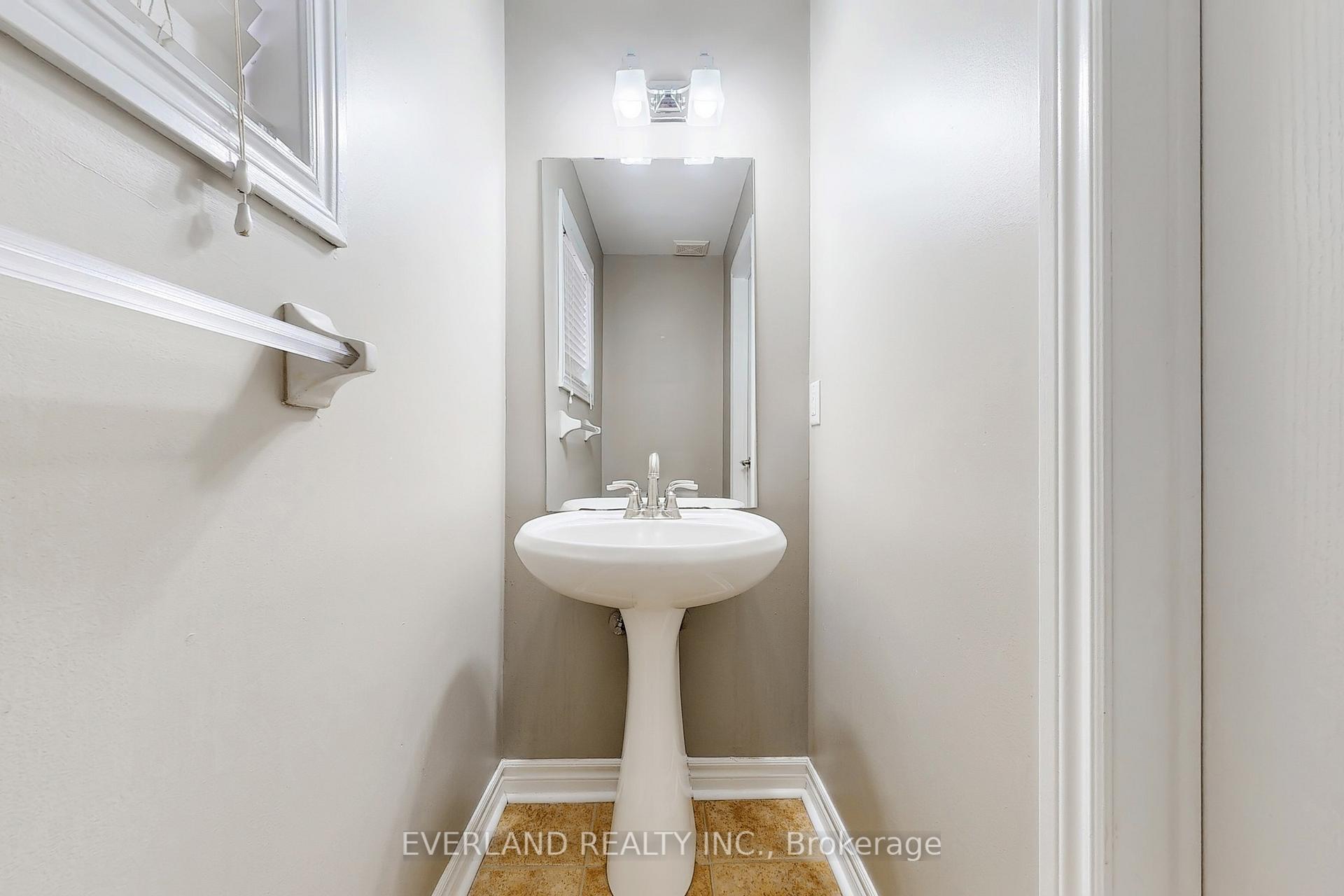 Photo 16 of 176 Adventure Crescent, Vaughan, Vellore Village — HOMEH