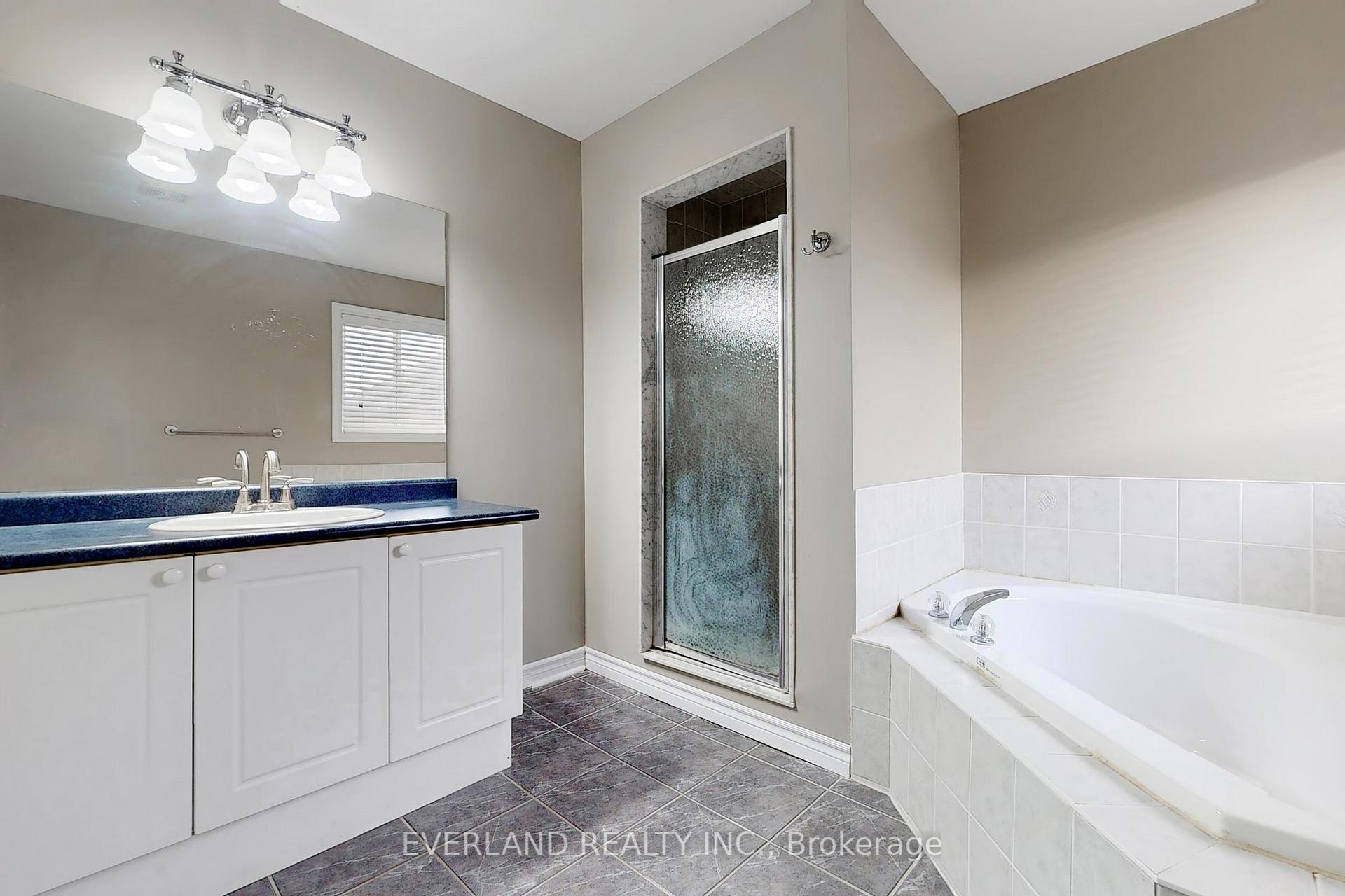 Photo 21 of 176 Adventure Crescent, Vaughan, Vellore Village — HOMEH