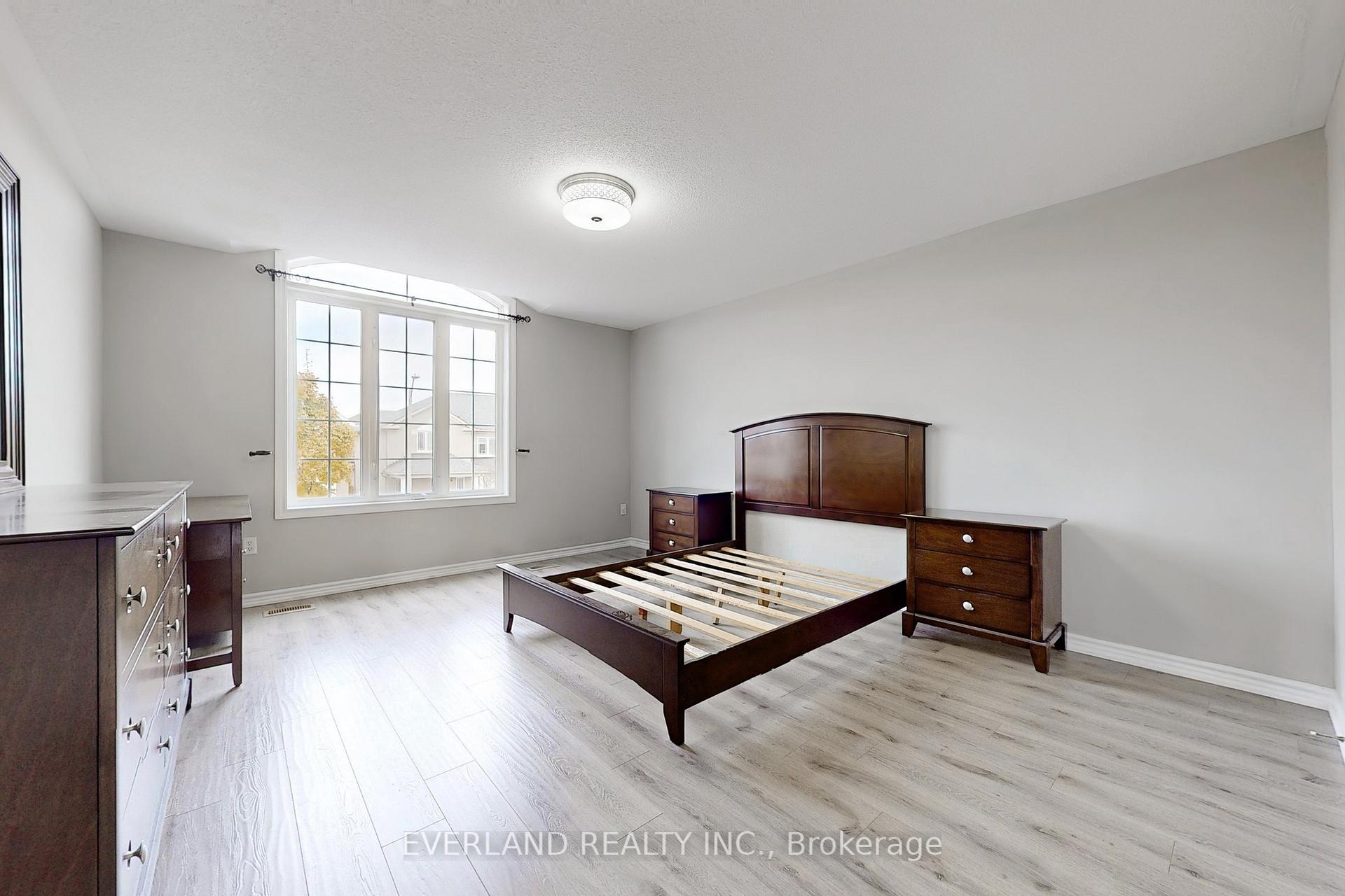 Photo 23 of 176 Adventure Crescent, Vaughan, Vellore Village — HOMEH