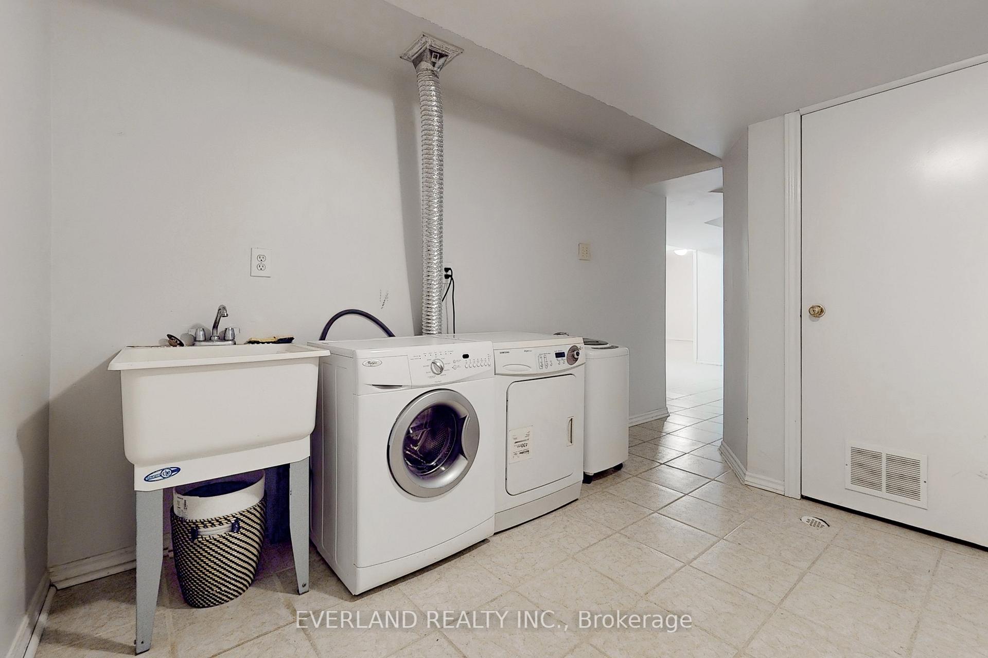 Photo 36 of 176 Adventure Crescent, Vaughan, Vellore Village — HOMEH