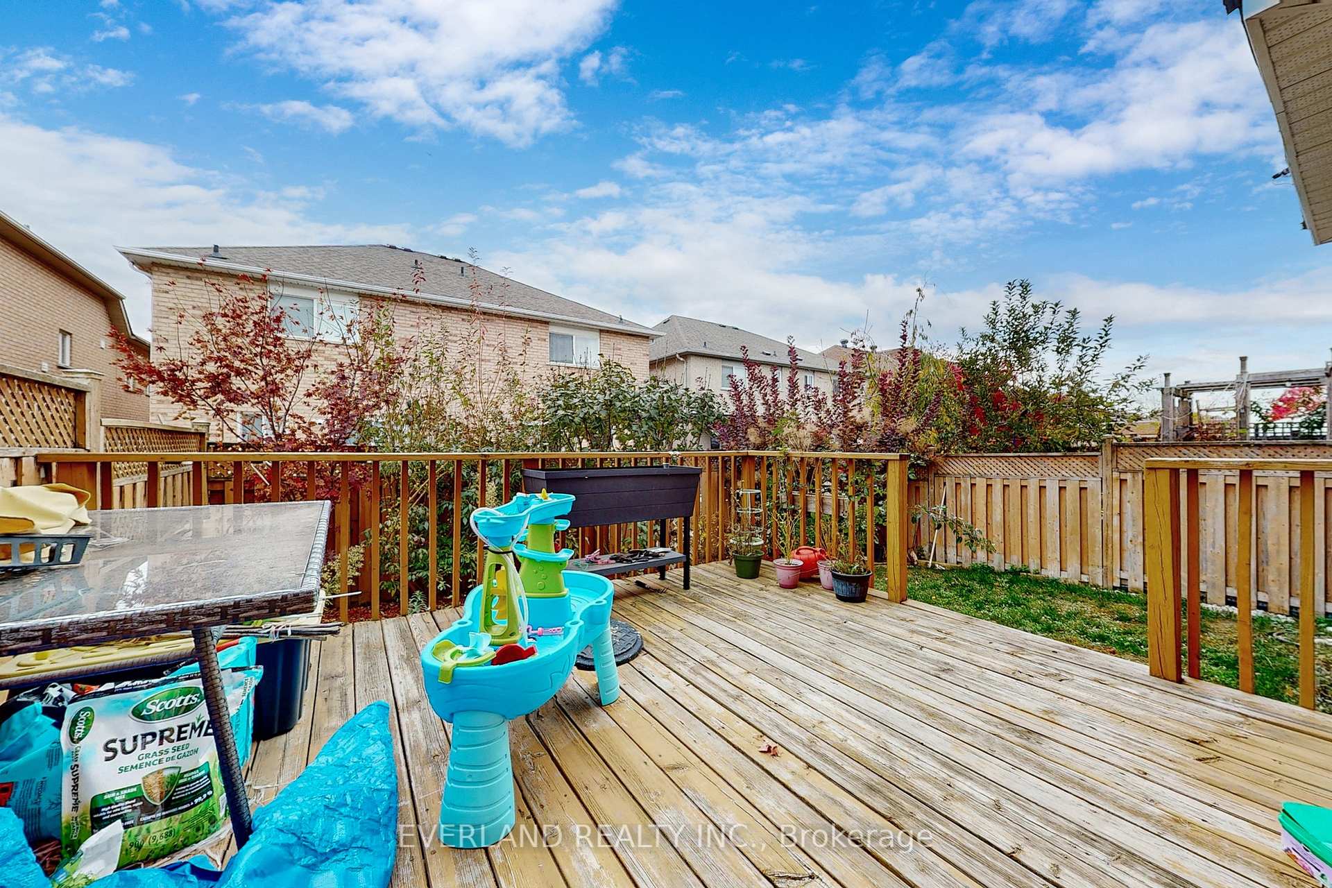 Photo 38 of 176 Adventure Crescent, Vaughan, Vellore Village — HOMEH